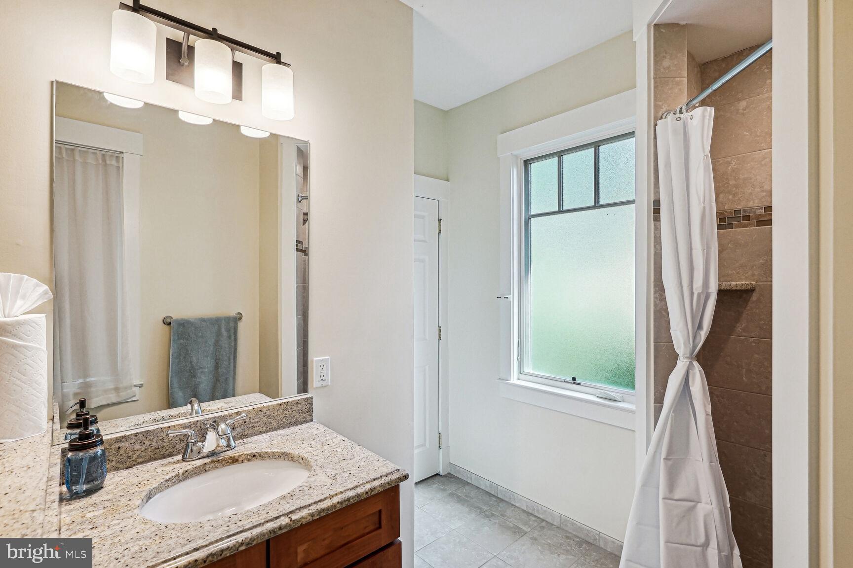 3111 N TAYLOR STREET