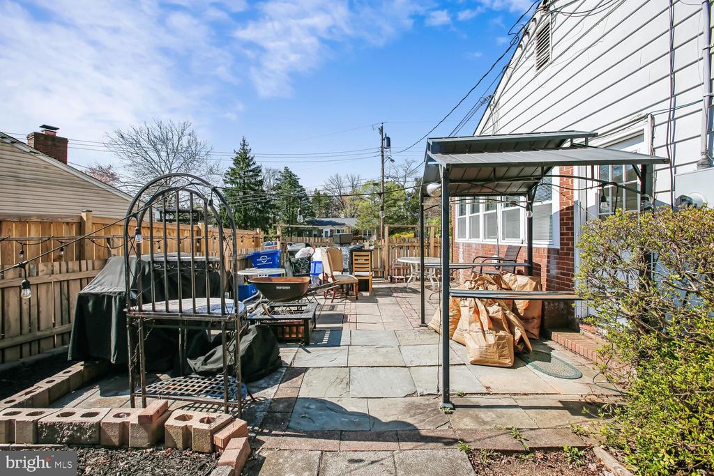 3610 PARKLANE ROAD