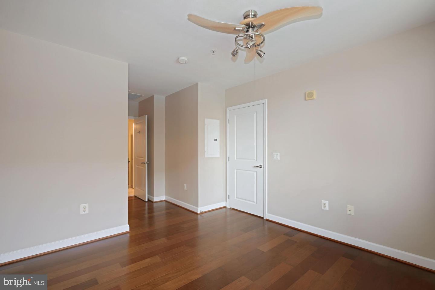 8191 STRAWBERRY LANE 218S