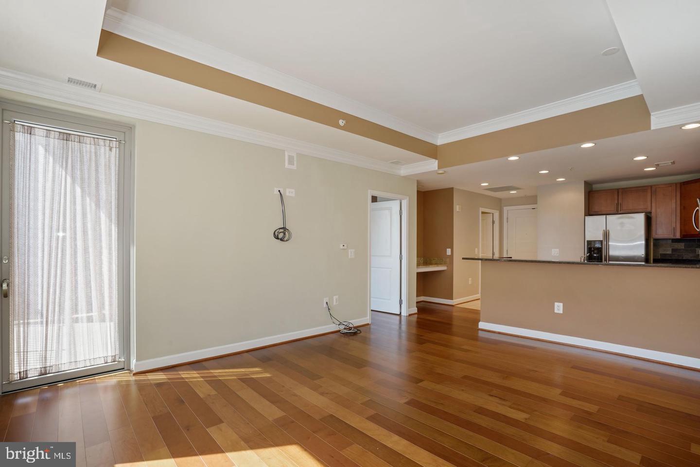 8191 STRAWBERRY LANE 218S