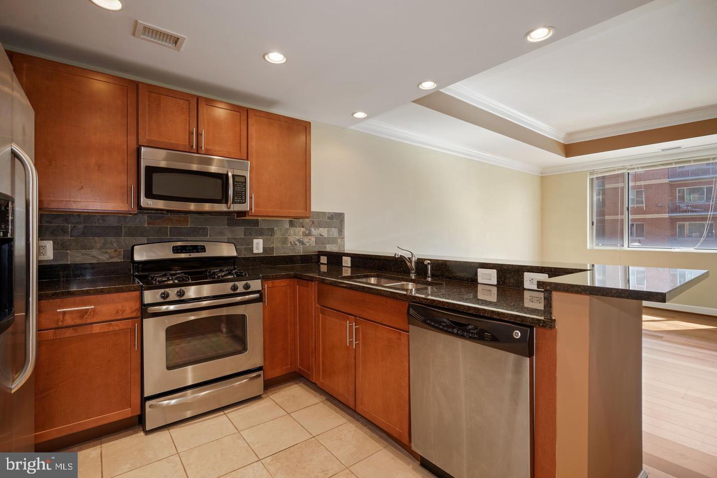 8191 STRAWBERRY LANE 218S