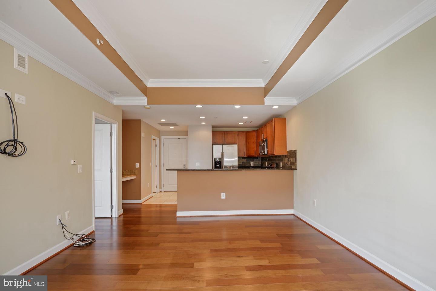 8191 STRAWBERRY LANE 218S