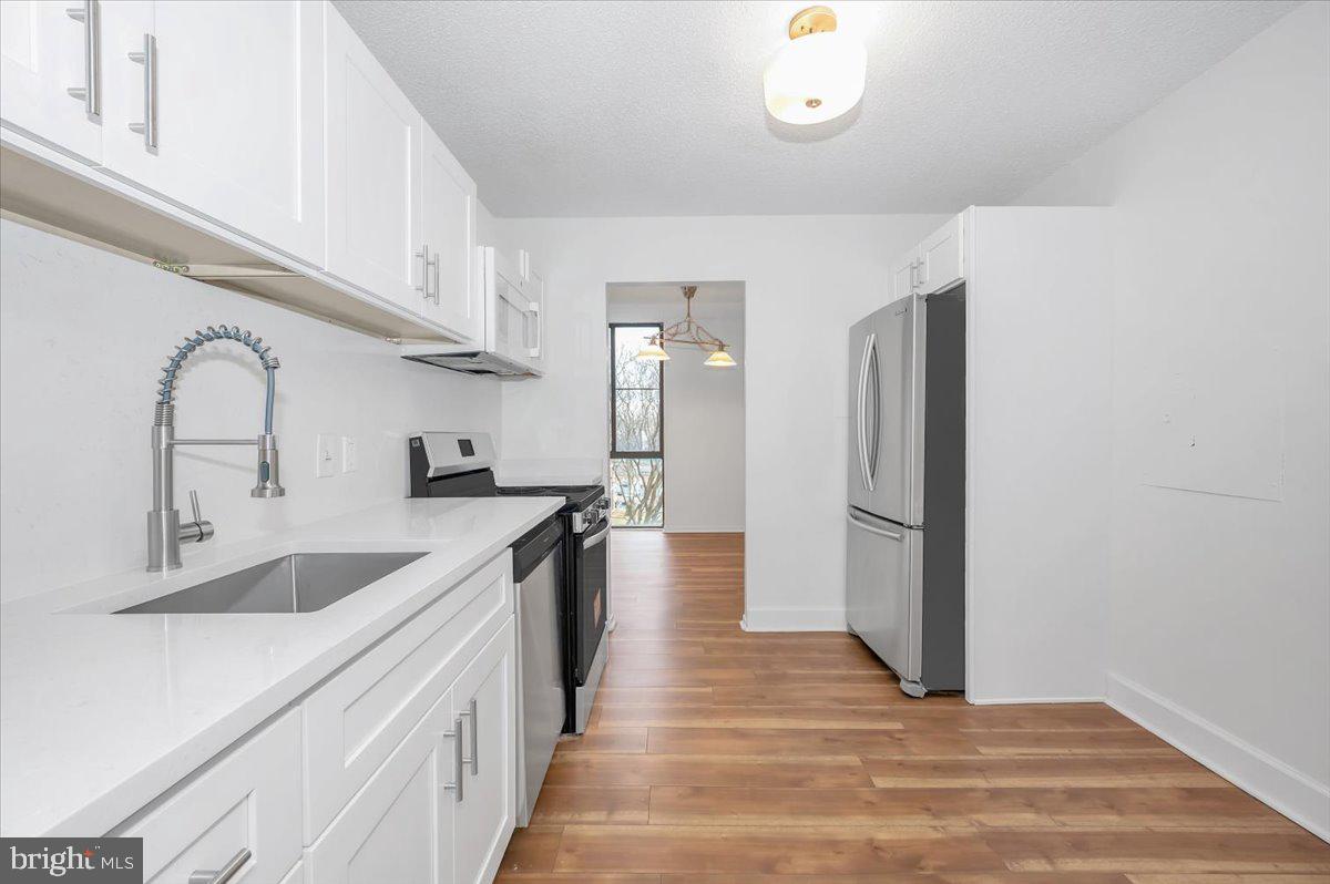 2311 PIMMIT DRIVE 401