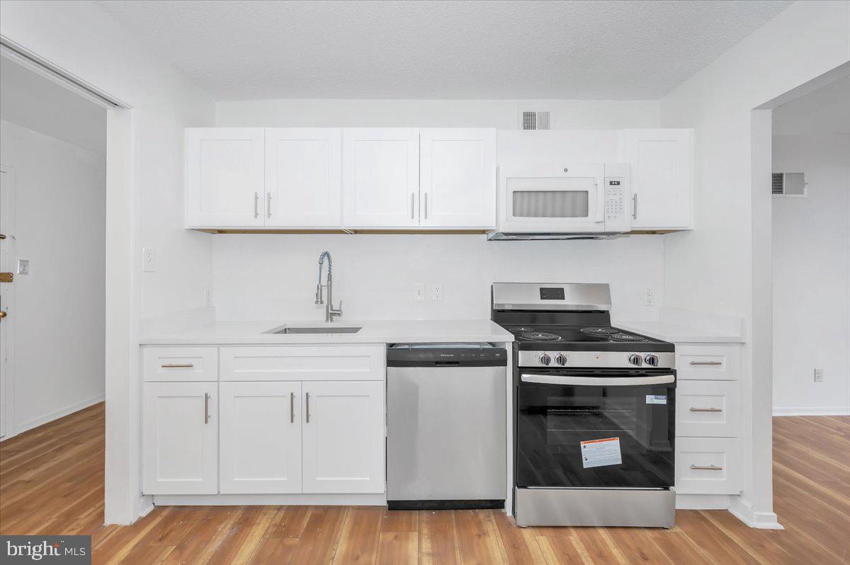 2311 PIMMIT DRIVE 401