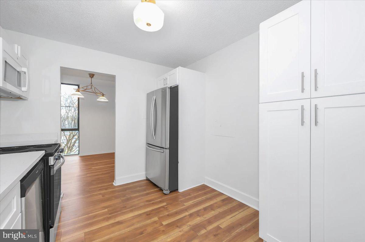 2311 PIMMIT DRIVE 401