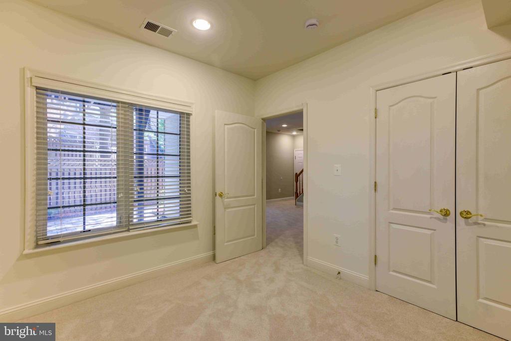 4175 LOWER PARK DRIVE