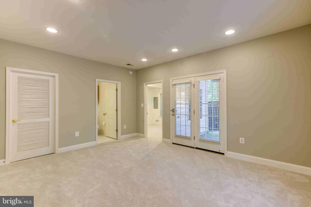 4175 LOWER PARK DRIVE