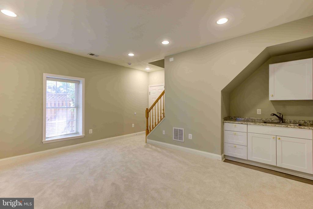 4175 LOWER PARK DRIVE