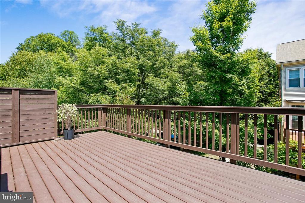 9574 LAGERSFIELD CIRCLE