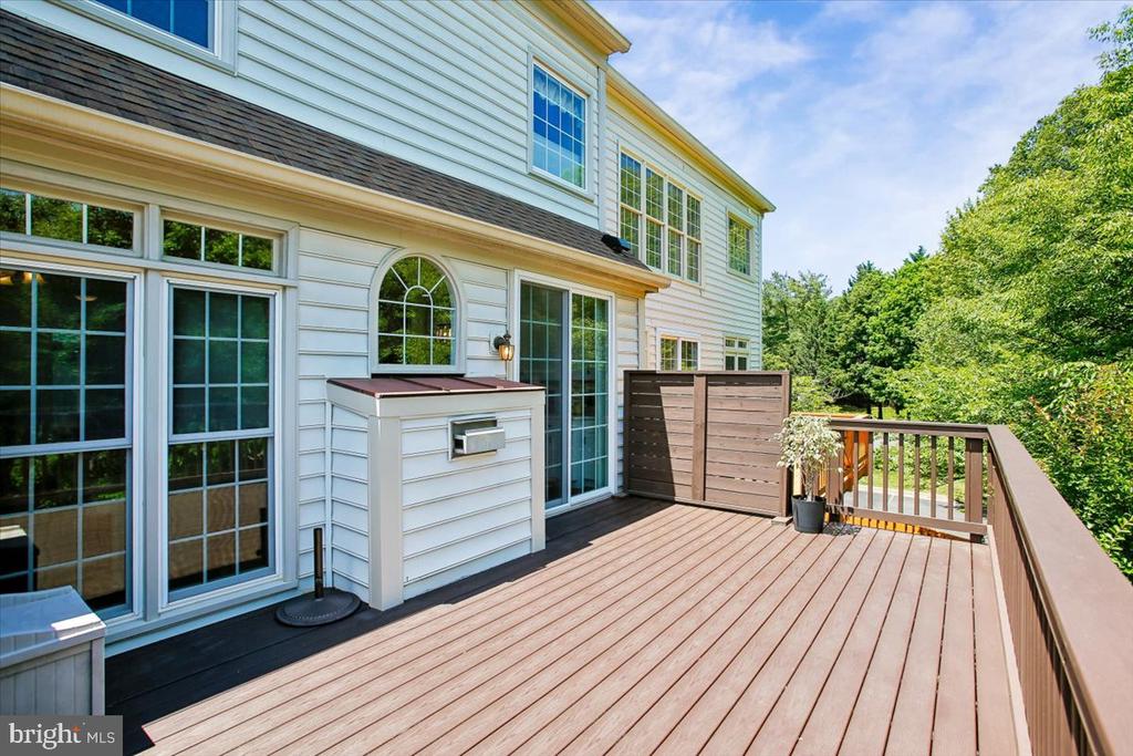 9574 LAGERSFIELD CIRCLE