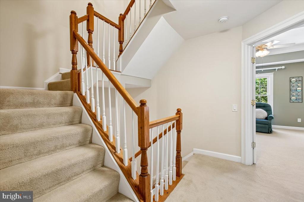 9574 LAGERSFIELD CIRCLE