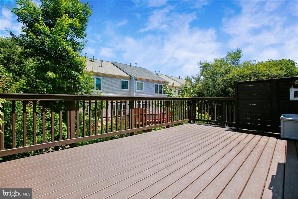 9574 LAGERSFIELD CIRCLE