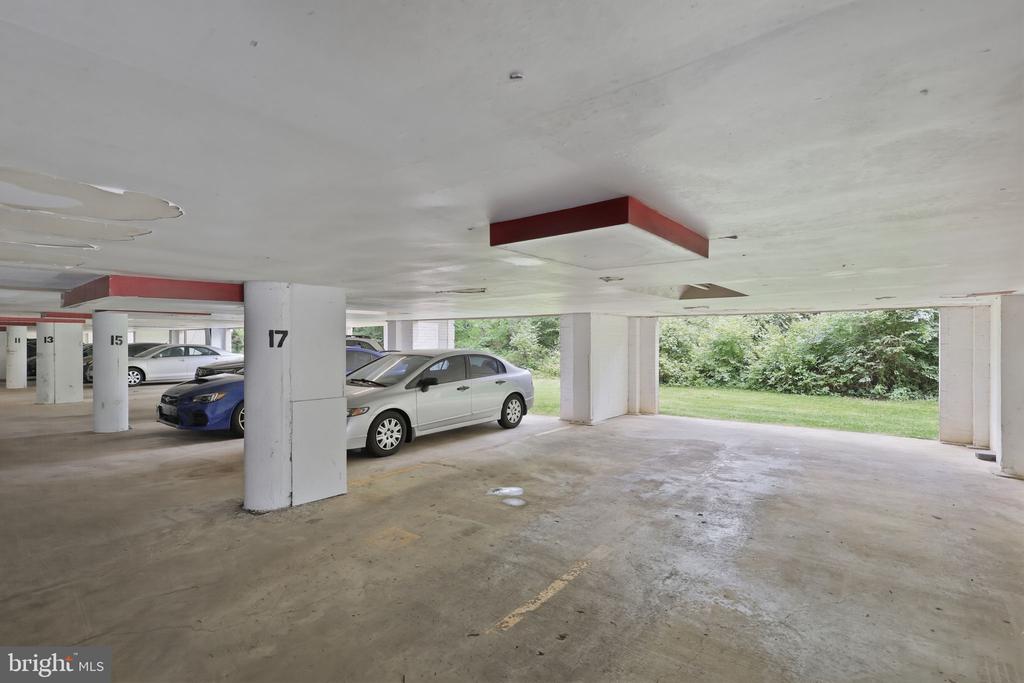 7600 TREMAYNE PLACE Unit: 203