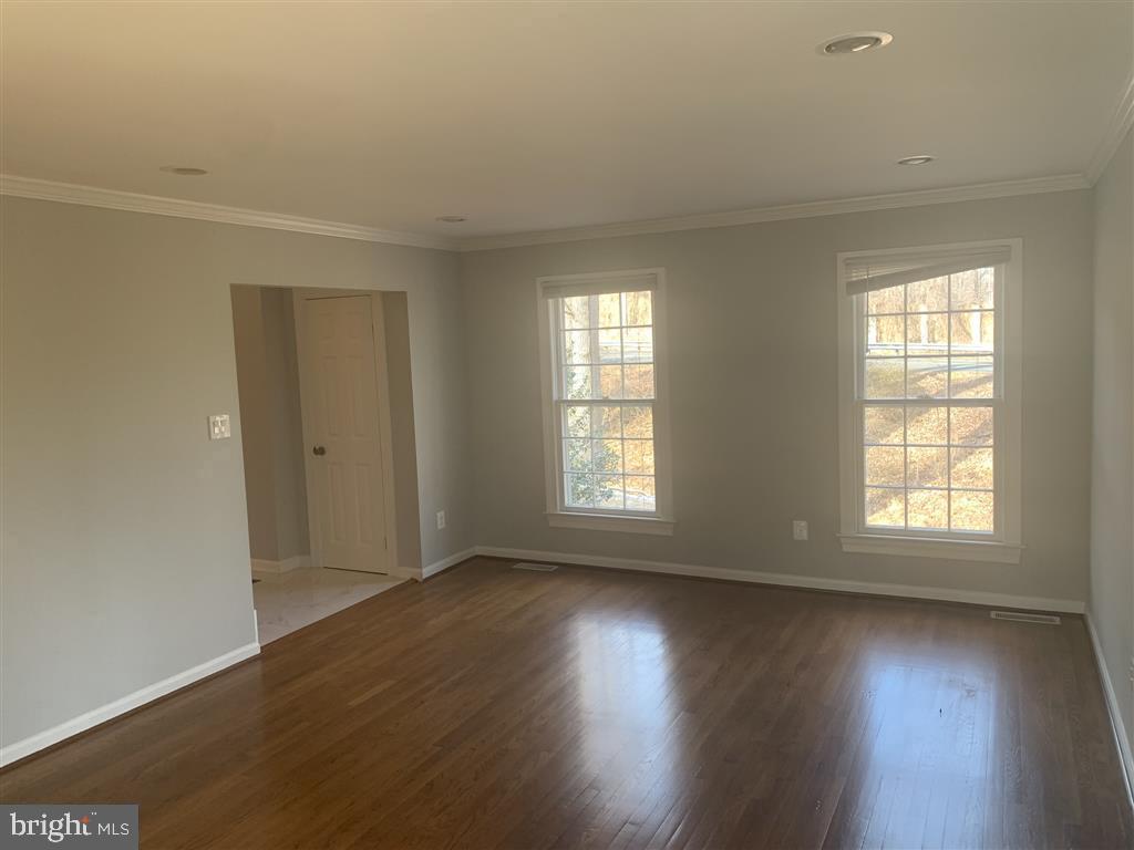 805 BALLS HILL ROAD