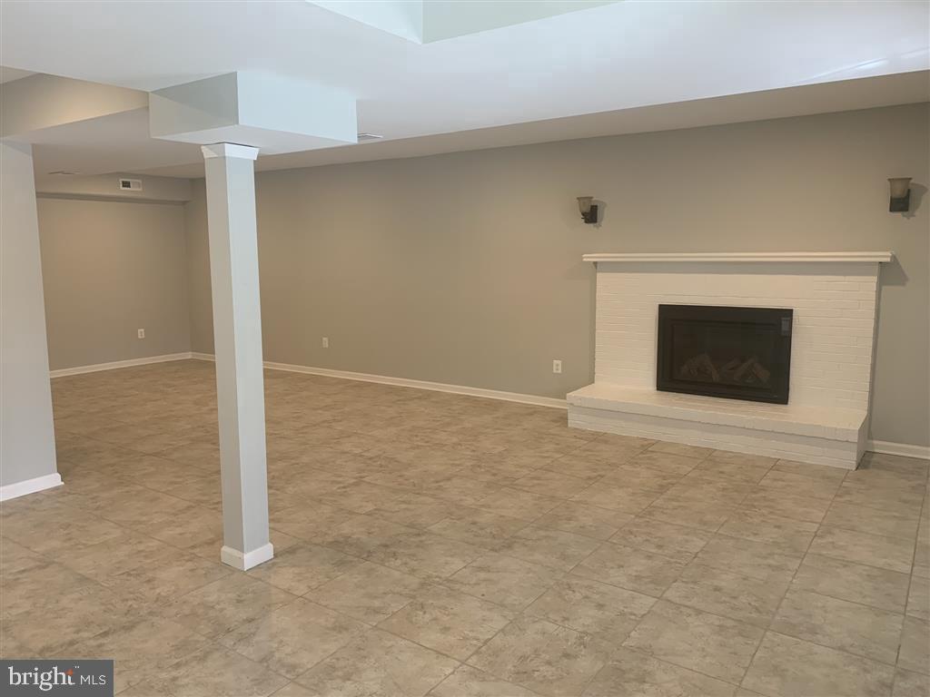 805 BALLS HILL ROAD