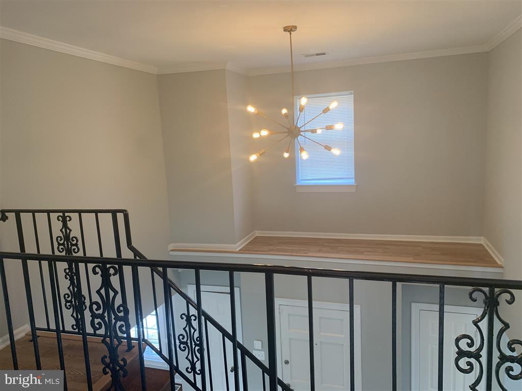 805 BALLS HILL ROAD