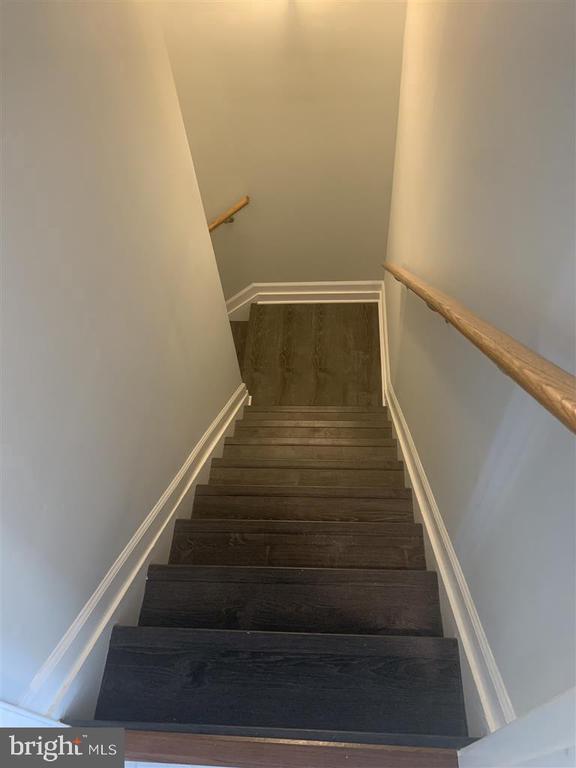 805 BALLS HILL ROAD