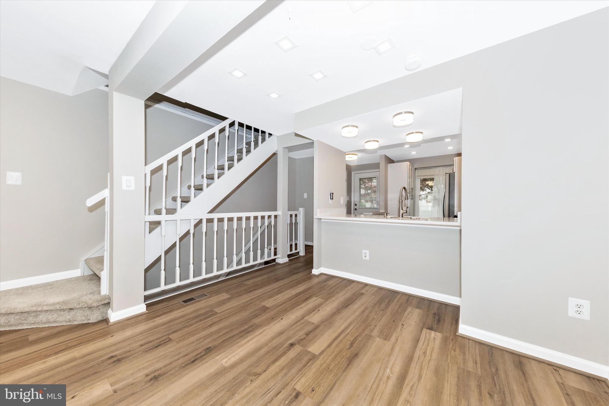 106 CHARING COURT