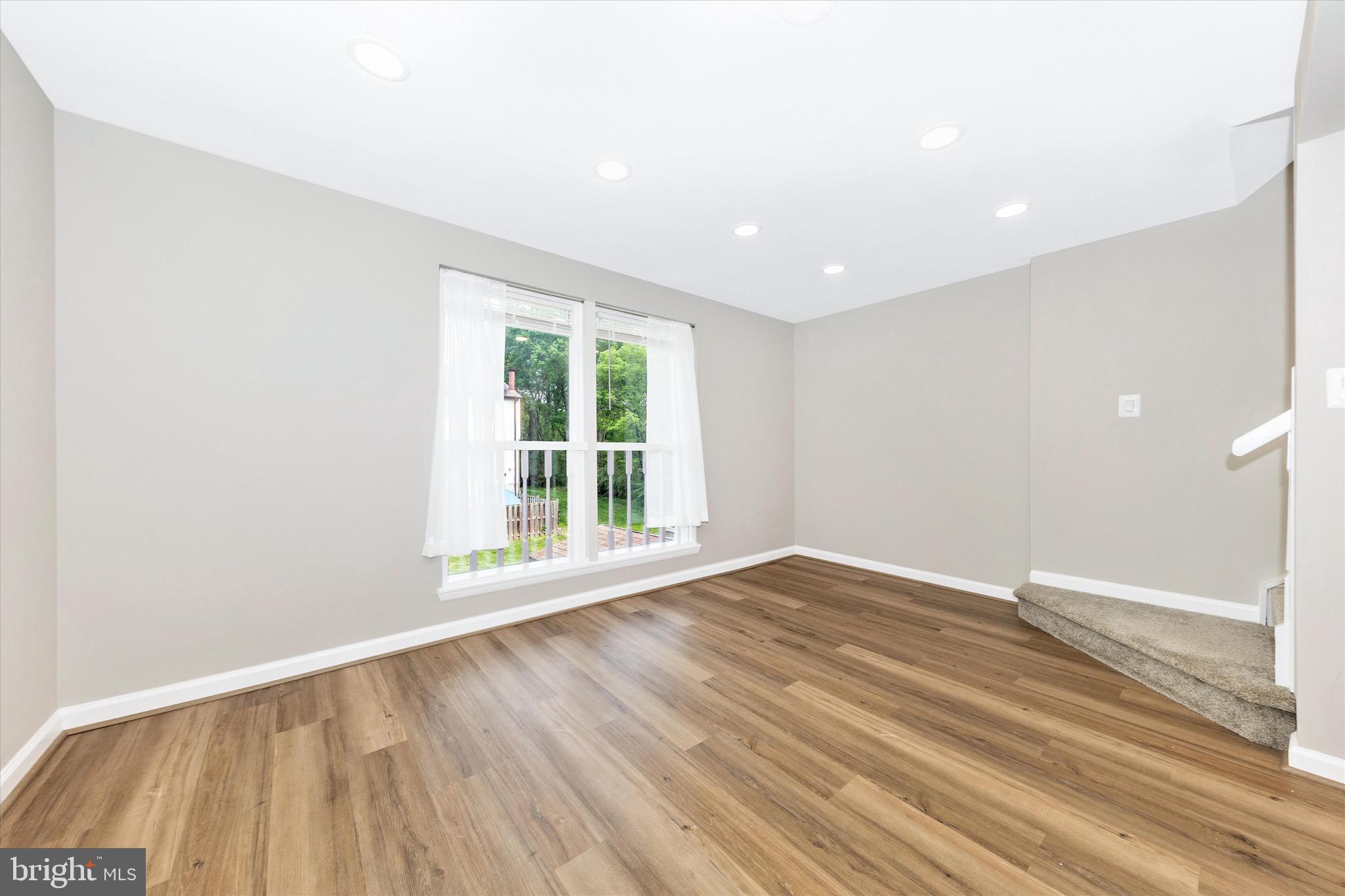 106 CHARING COURT