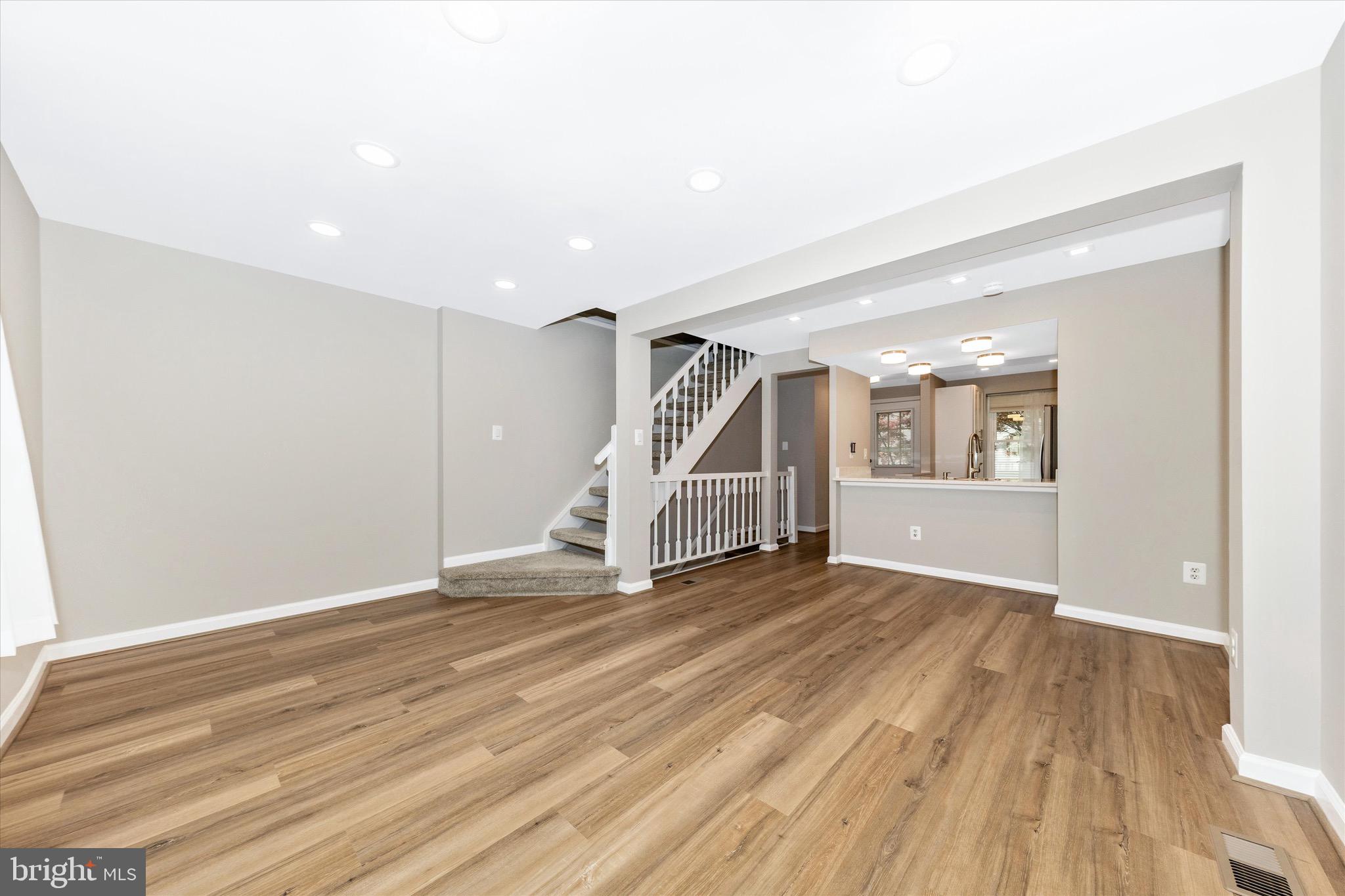 106 CHARING COURT