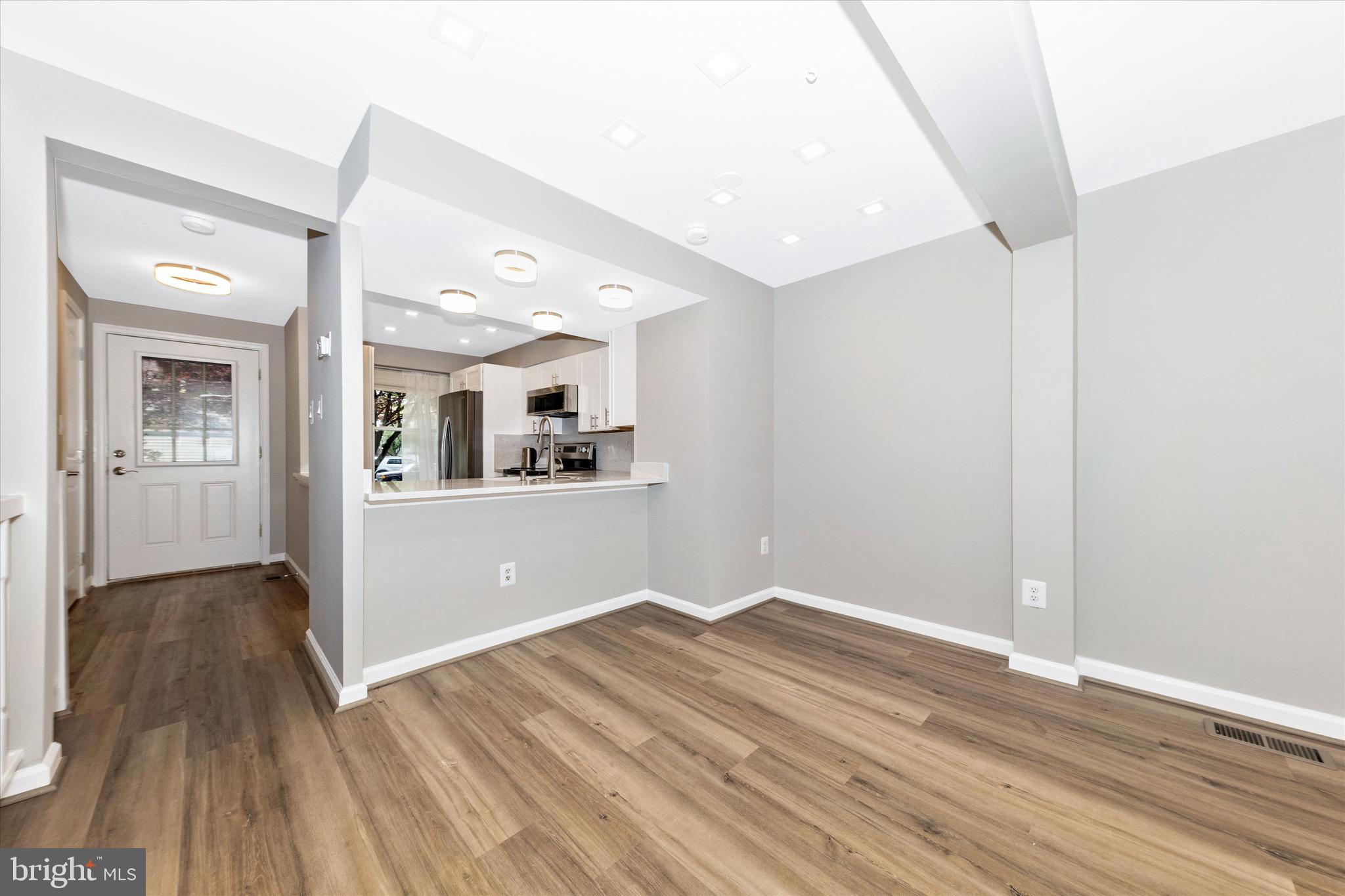 106 CHARING COURT