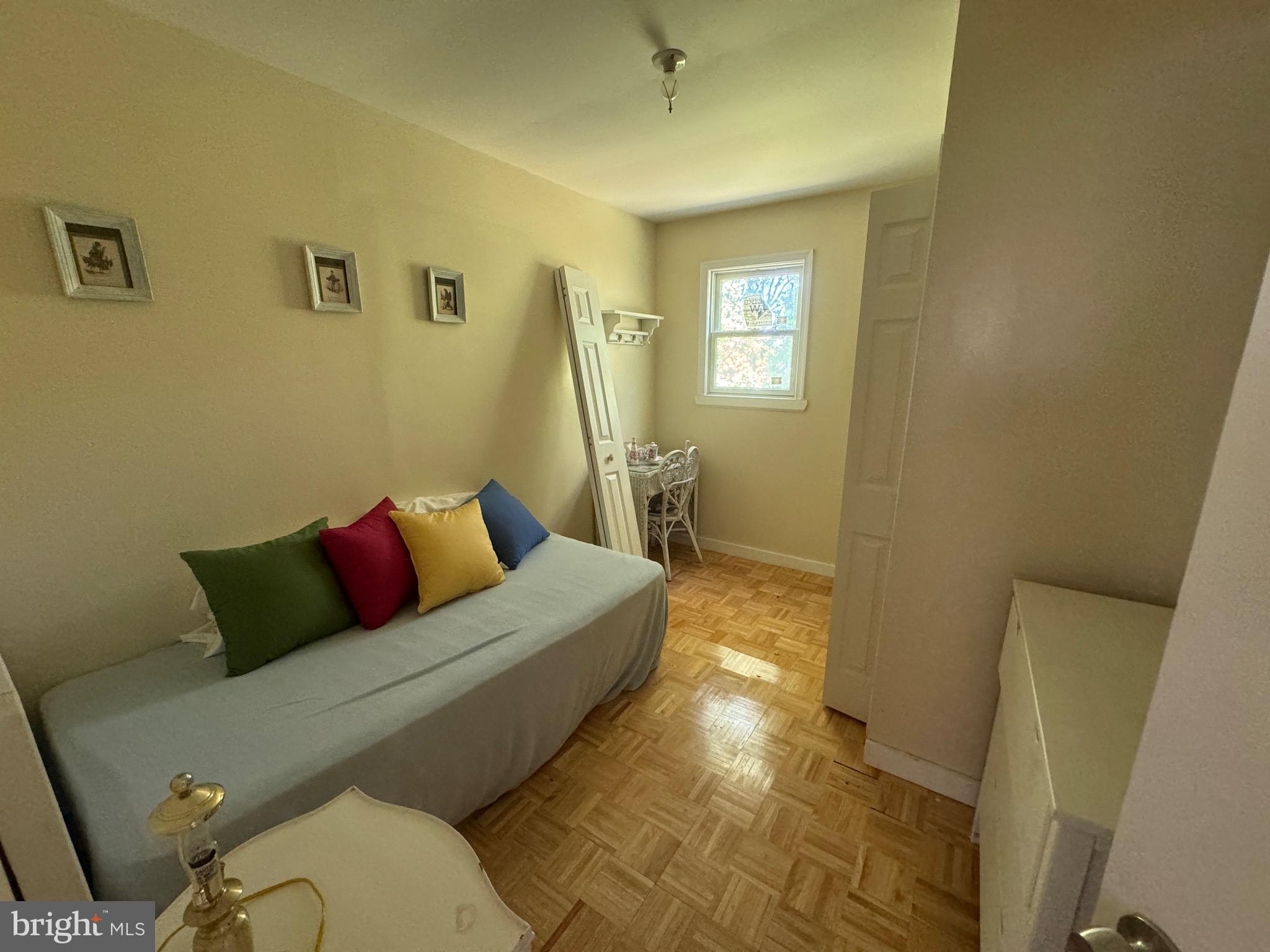 1432 HOLLY VISTA DRIVE