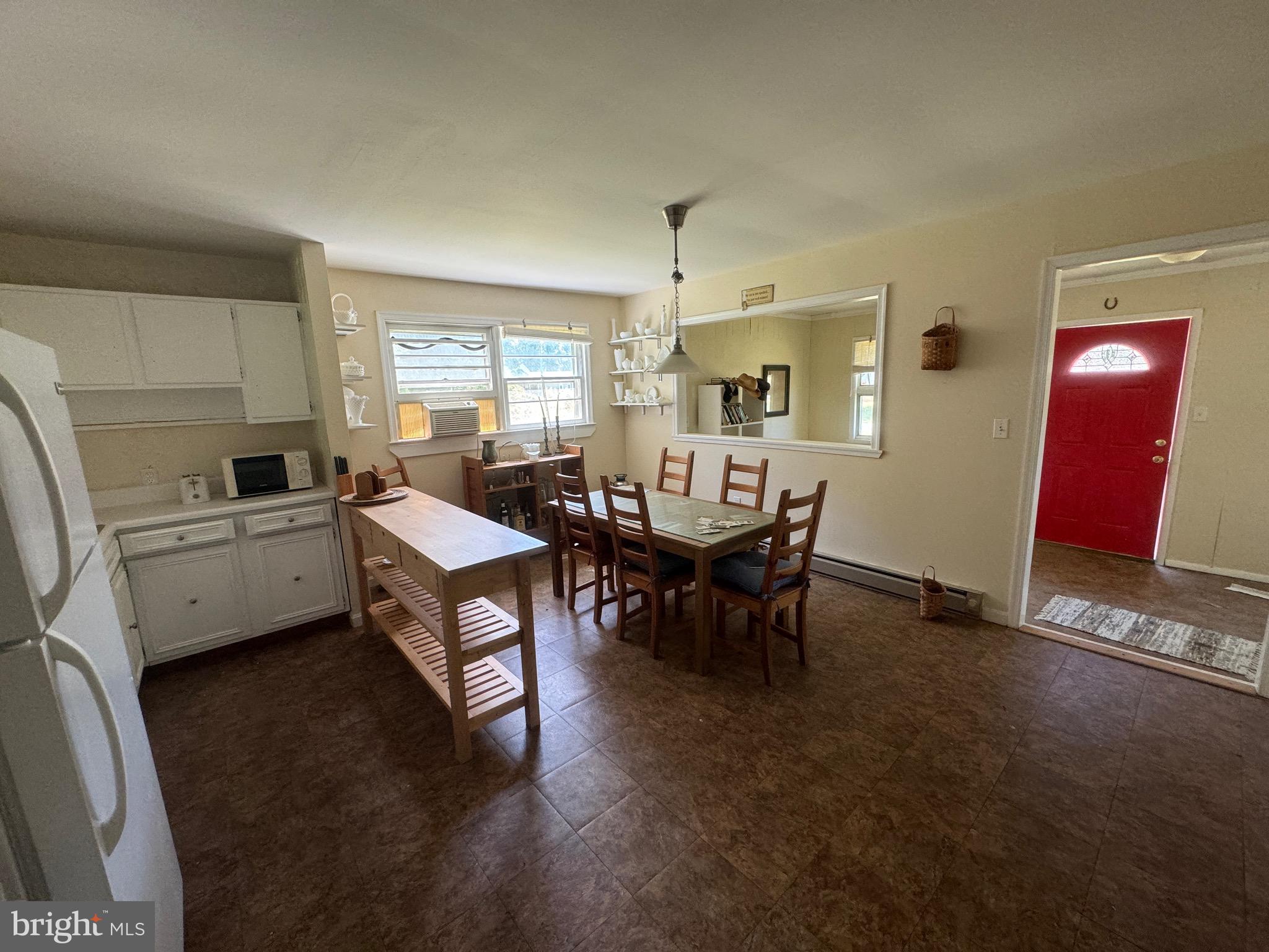 1432 HOLLY VISTA DRIVE