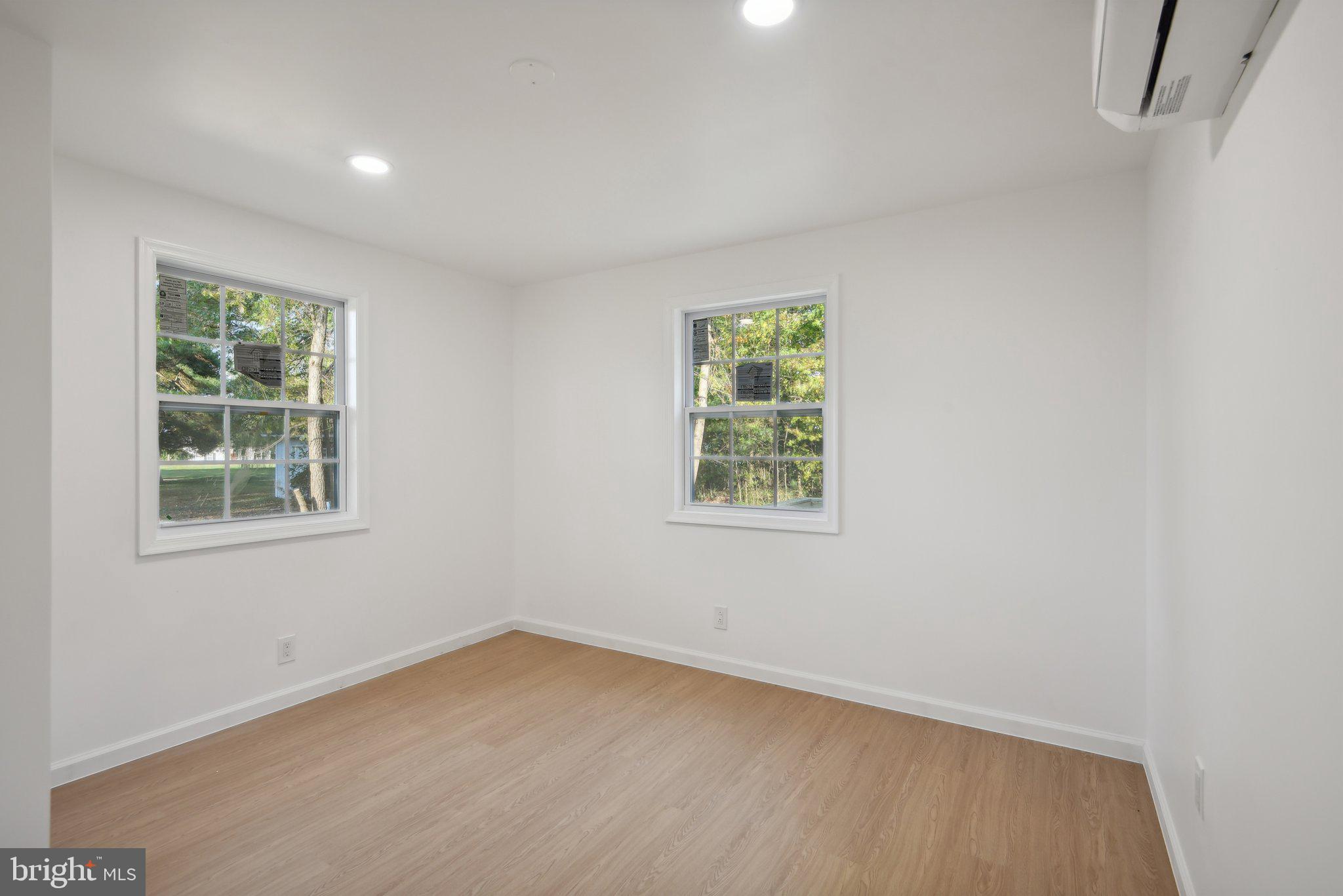 1432 HOLLY VISTA DRIVE