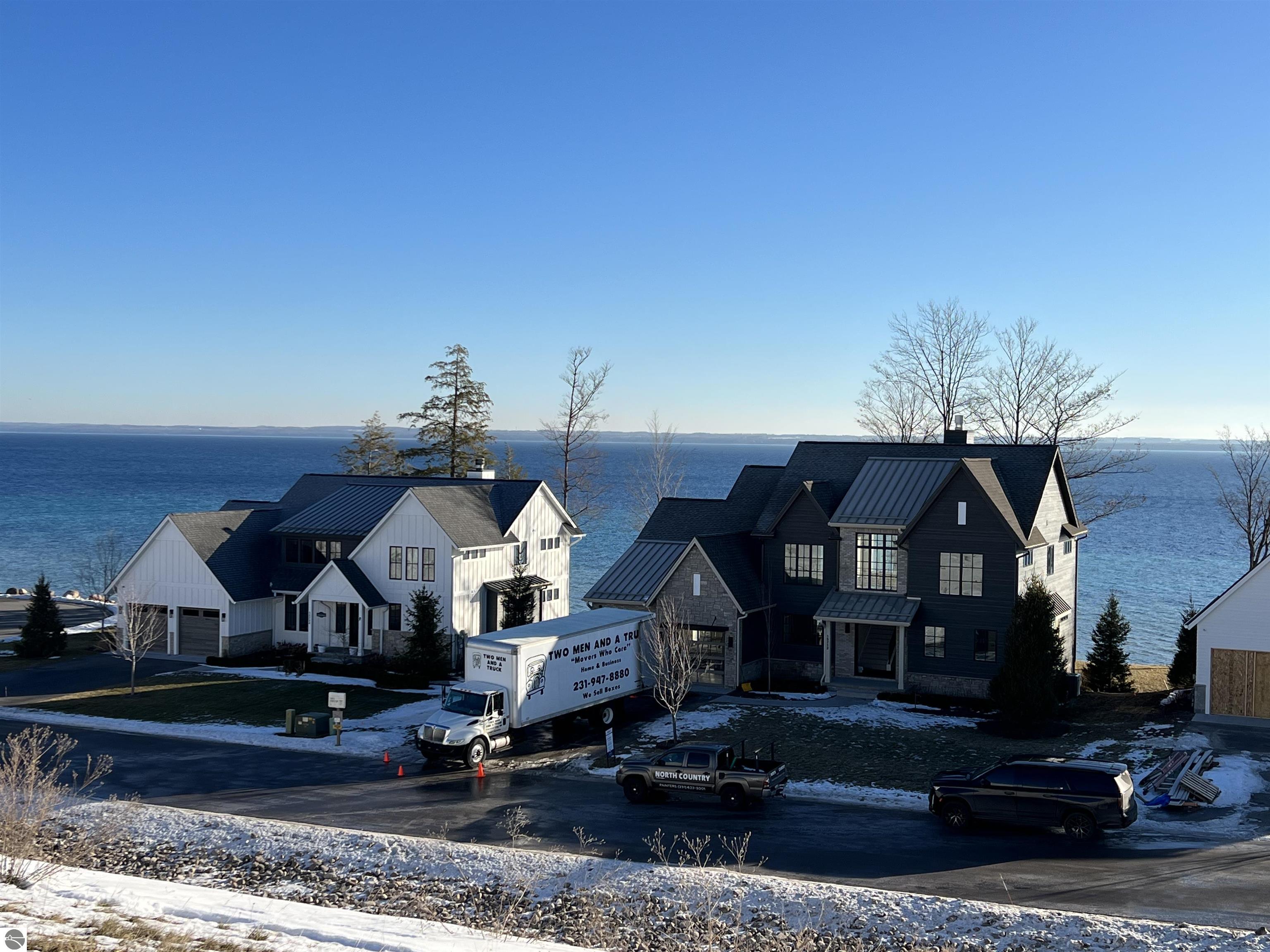 15712 Shoreline Court