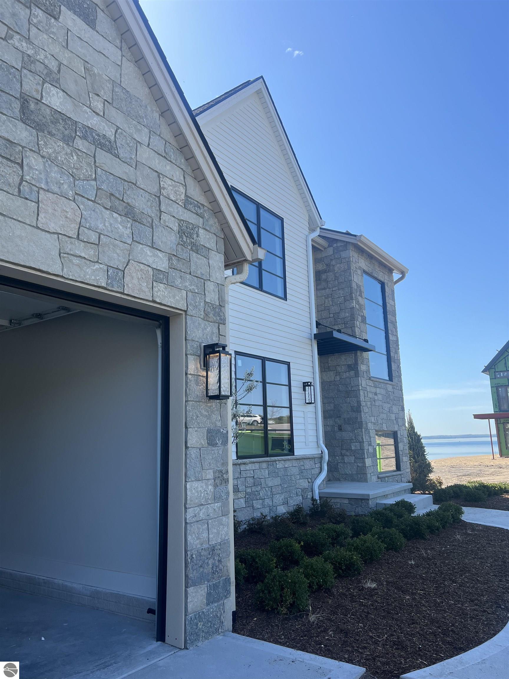 15706 Shoreline Court