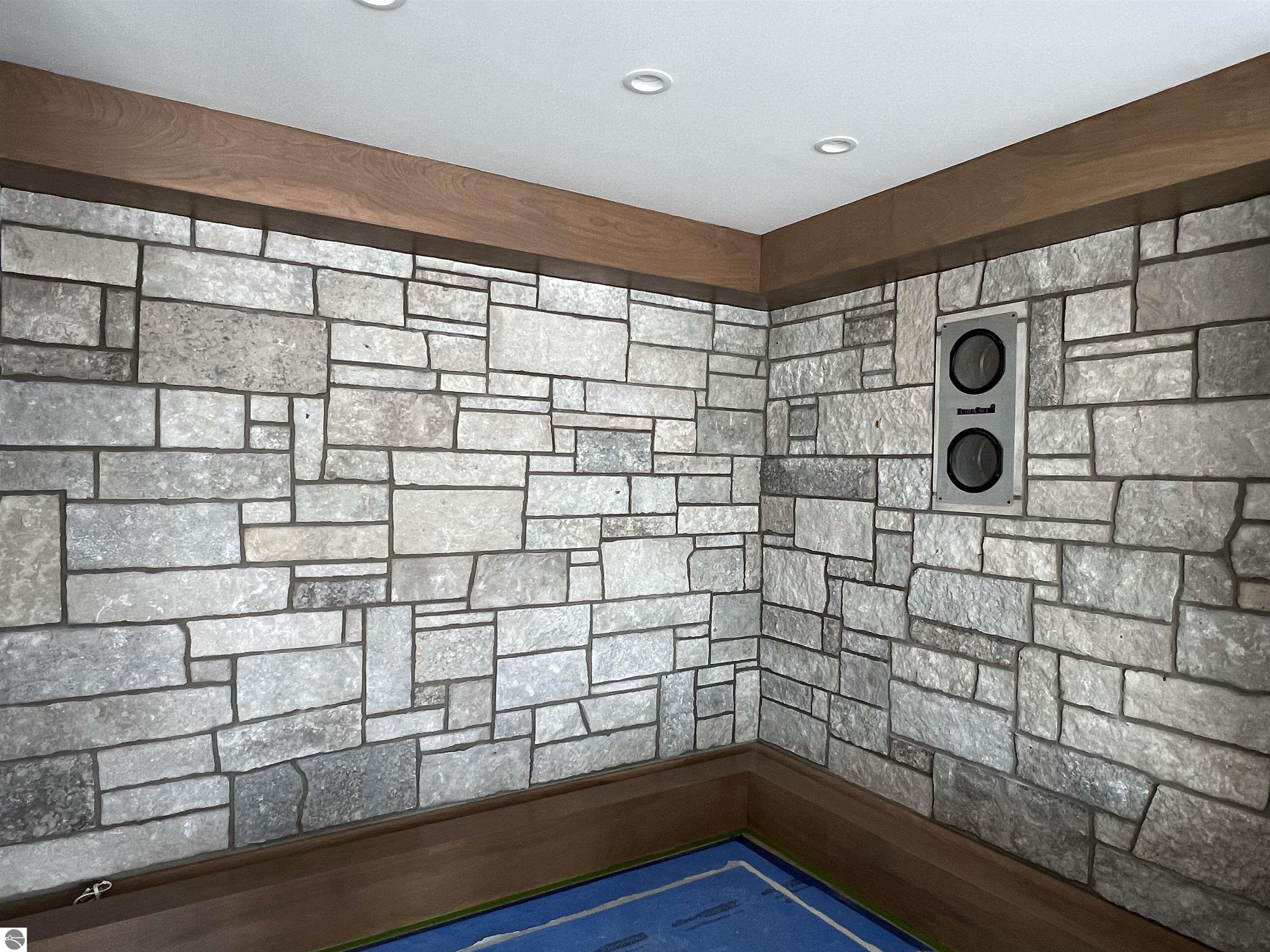 15706 Shoreline Court