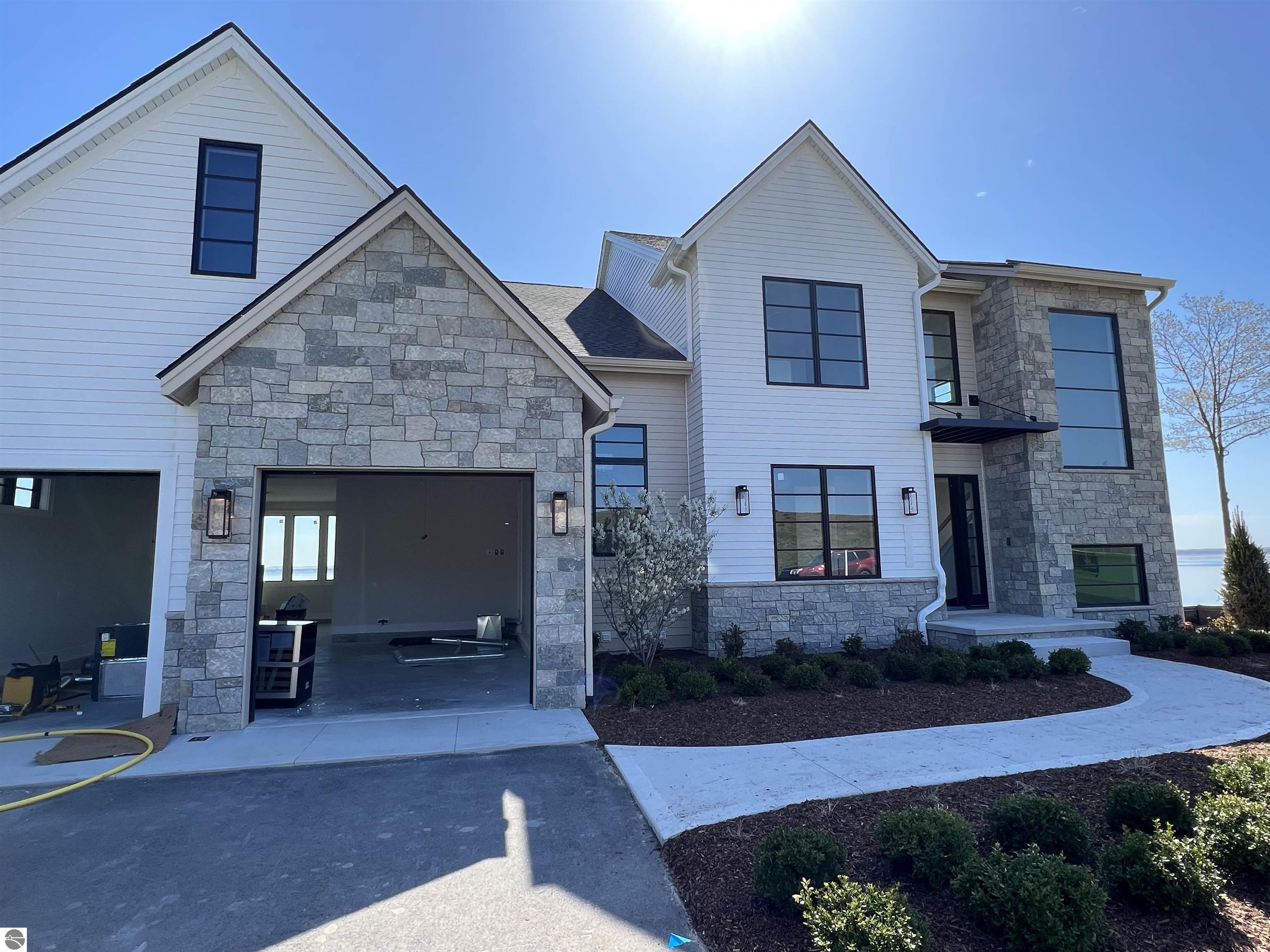 15706 Shoreline Court