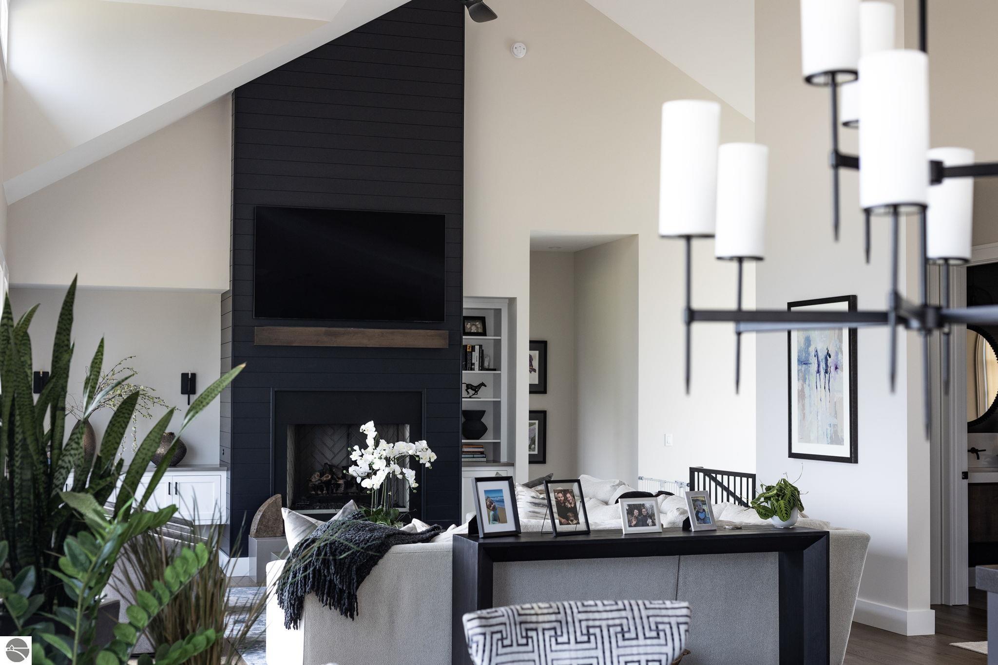 15877 Waters Edge Drive