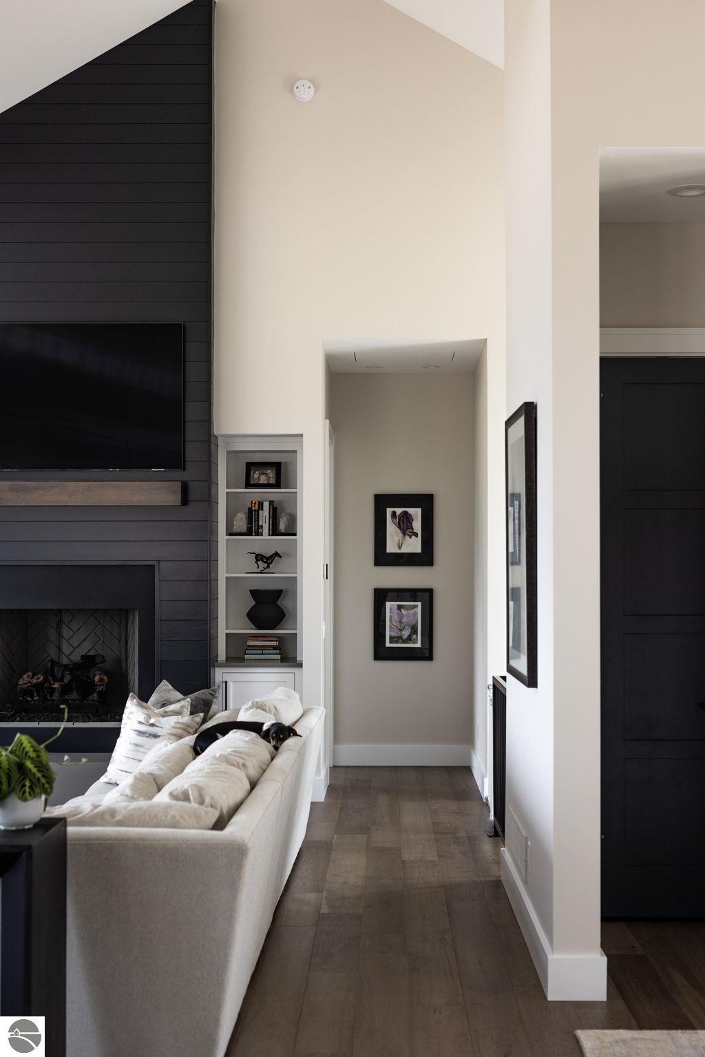 15877 Waters Edge Drive