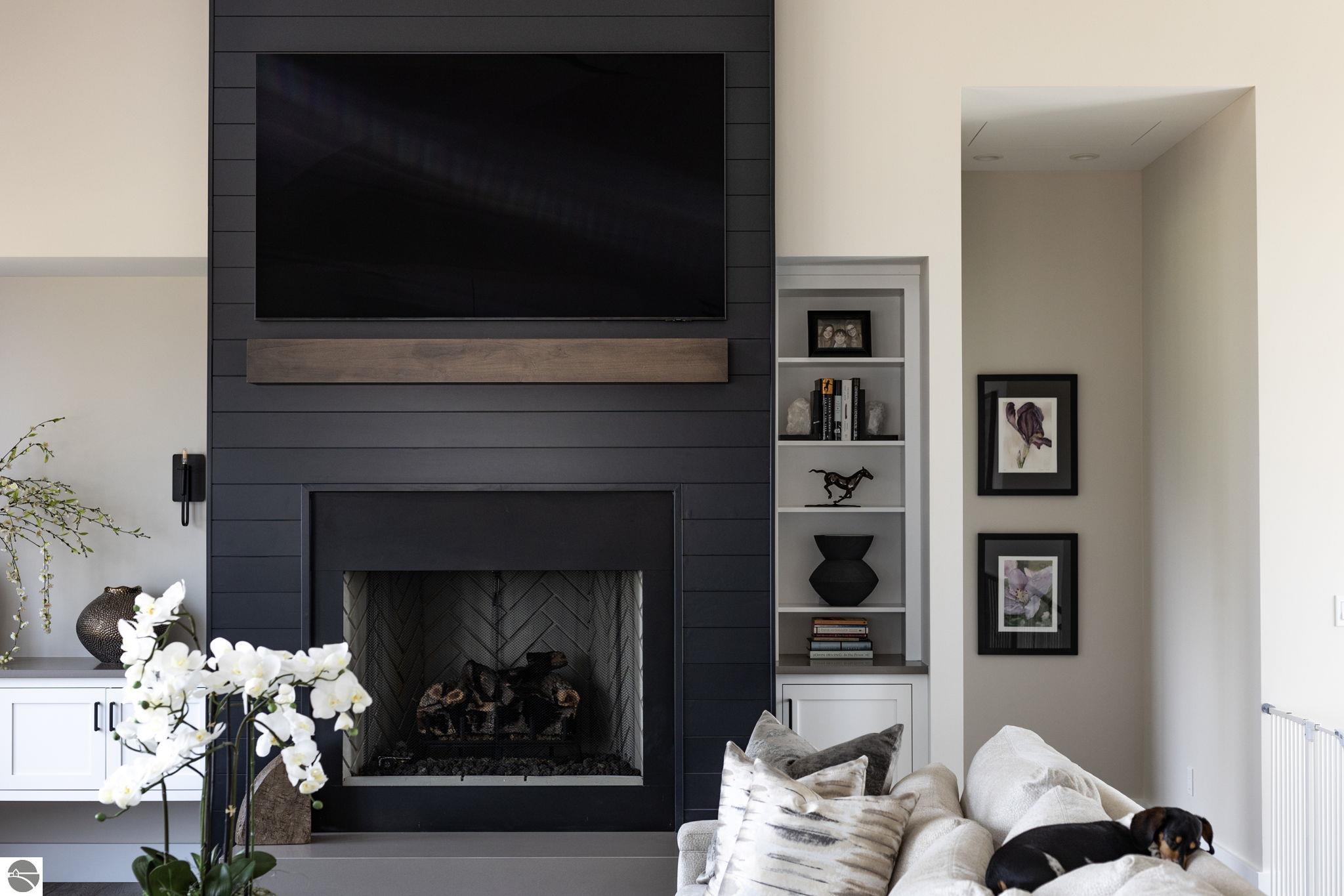 15877 Waters Edge Drive