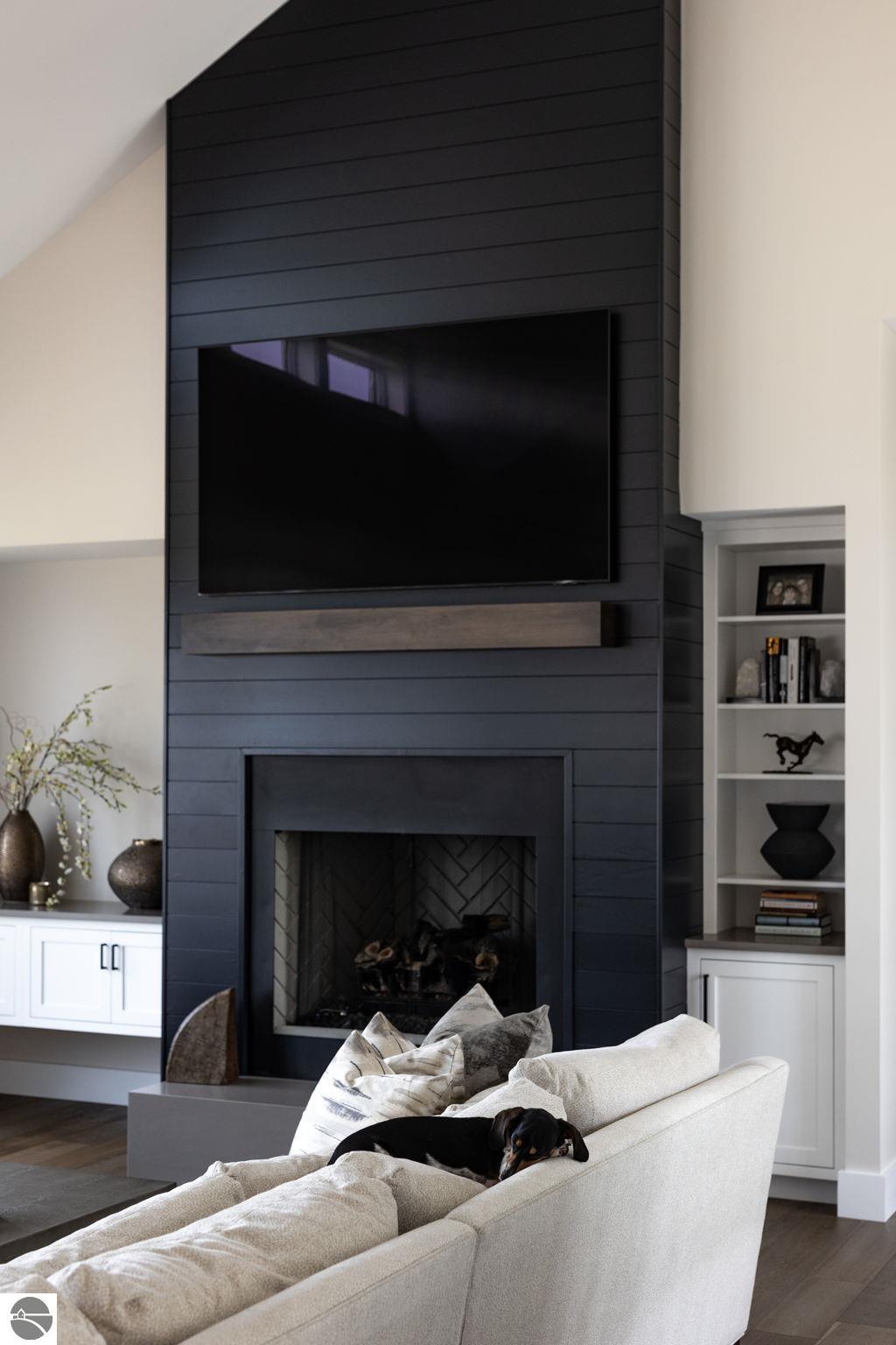 15877 Waters Edge Drive