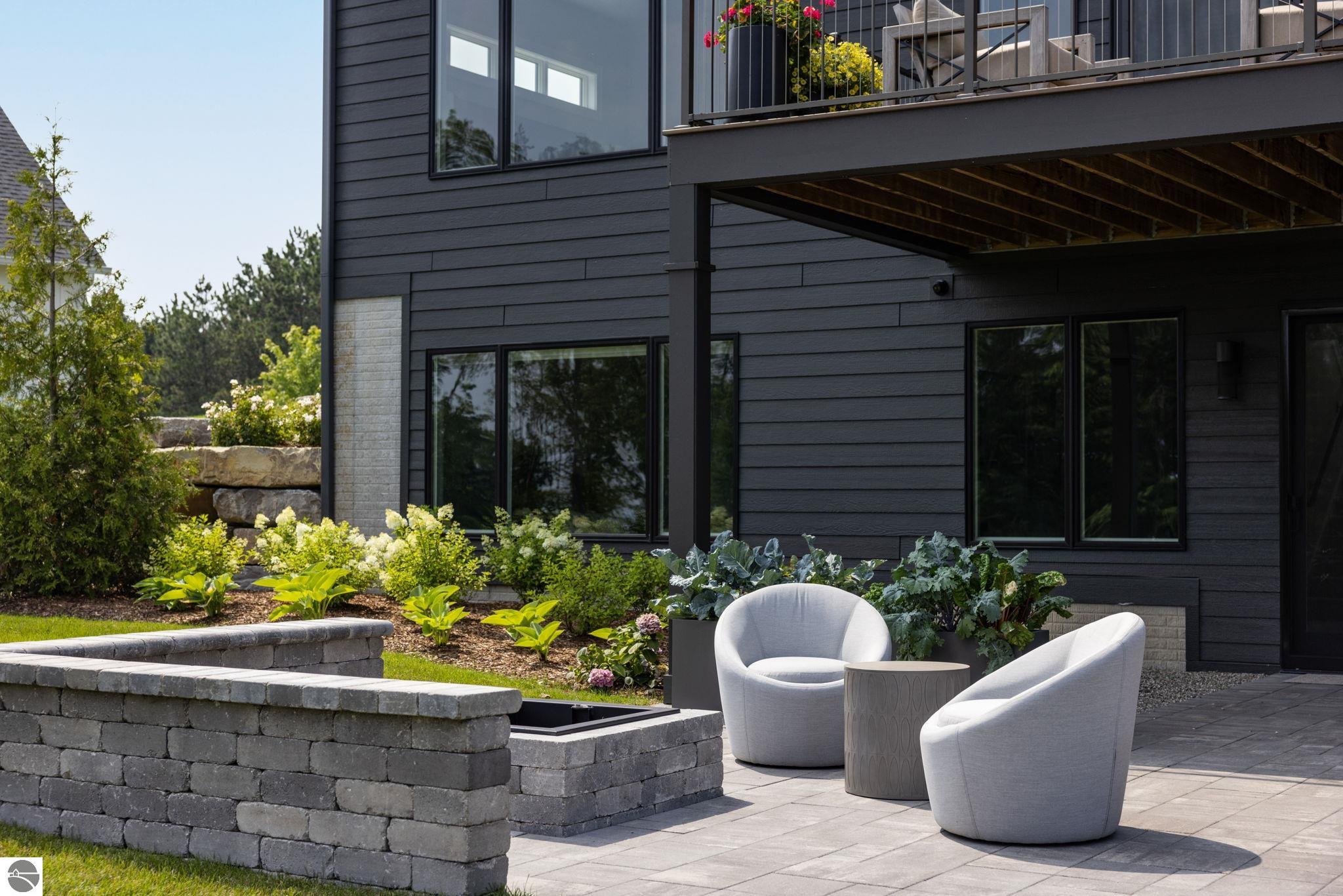 15877 Waters Edge Drive