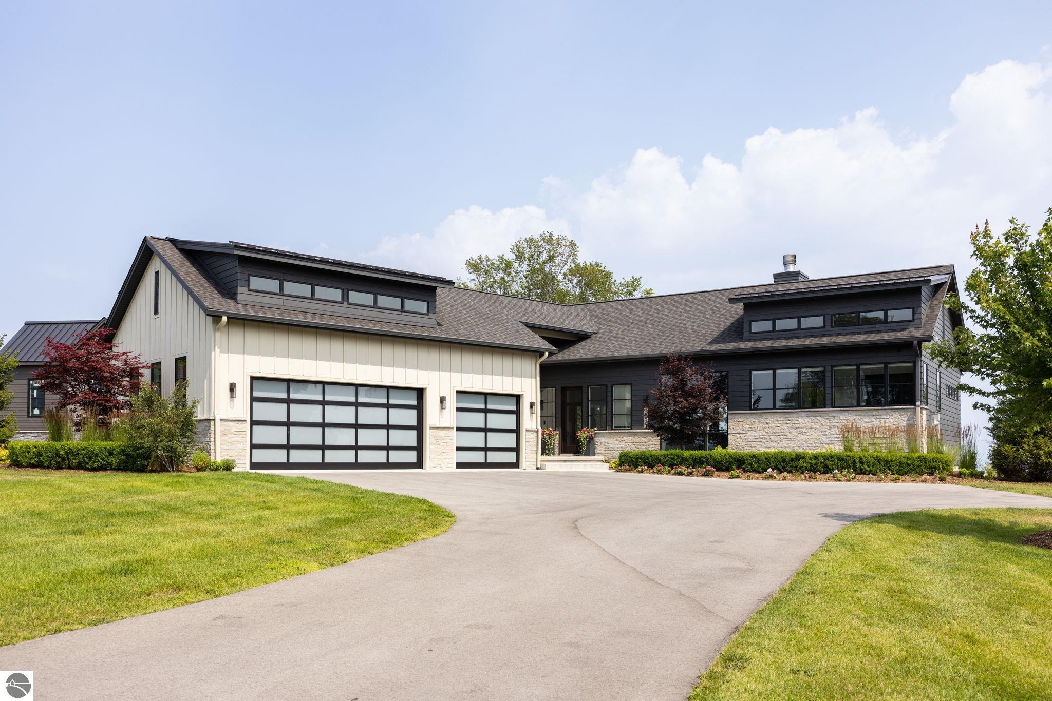 15877 Waters Edge Drive Unit 31