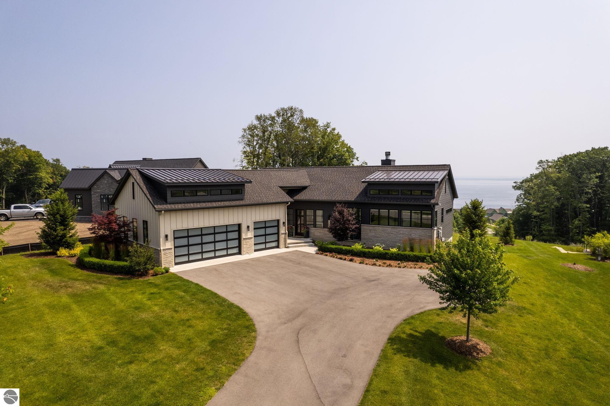 15877 Waters Edge Drive Unit 31