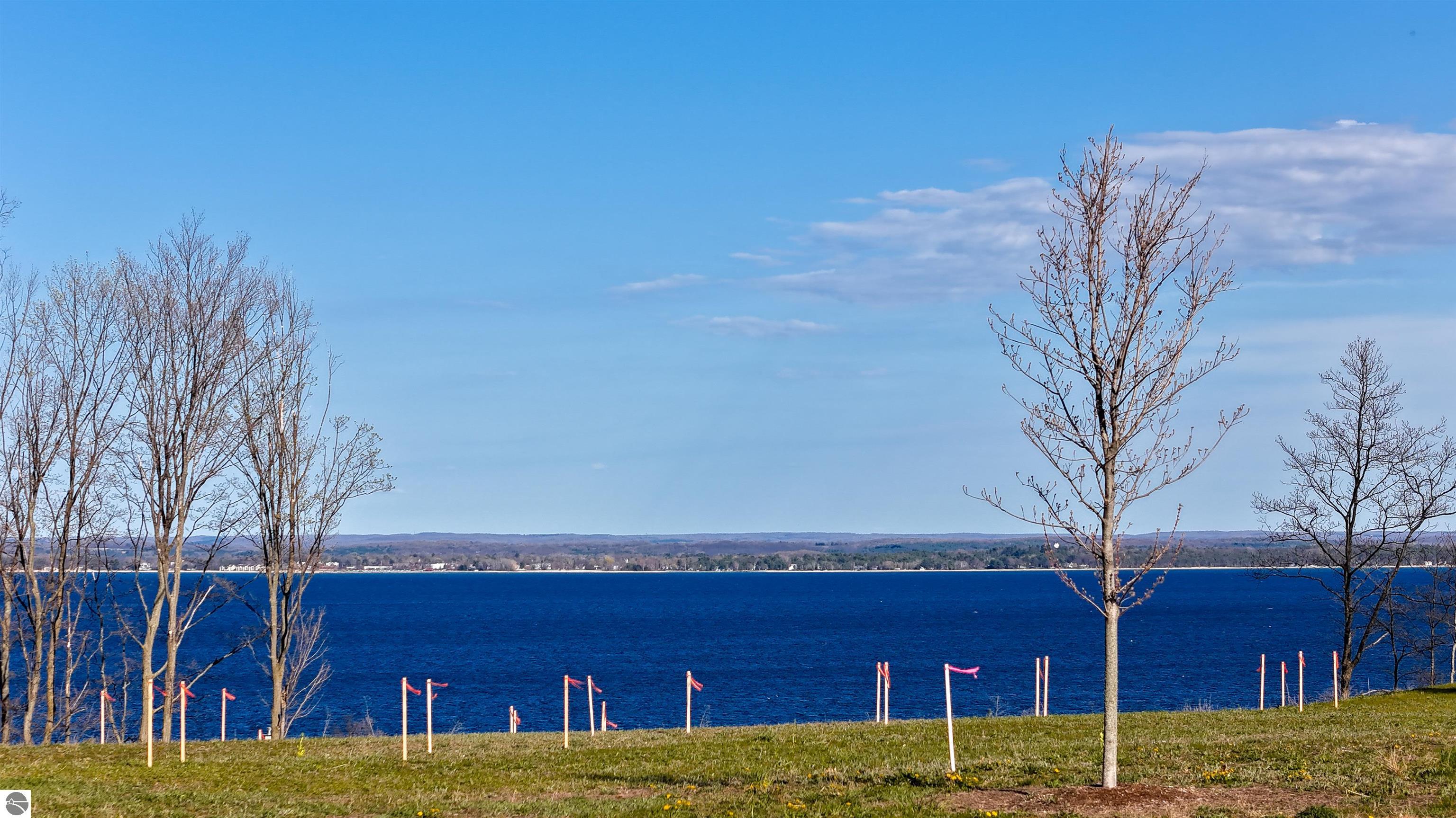 15985 Waters Edge