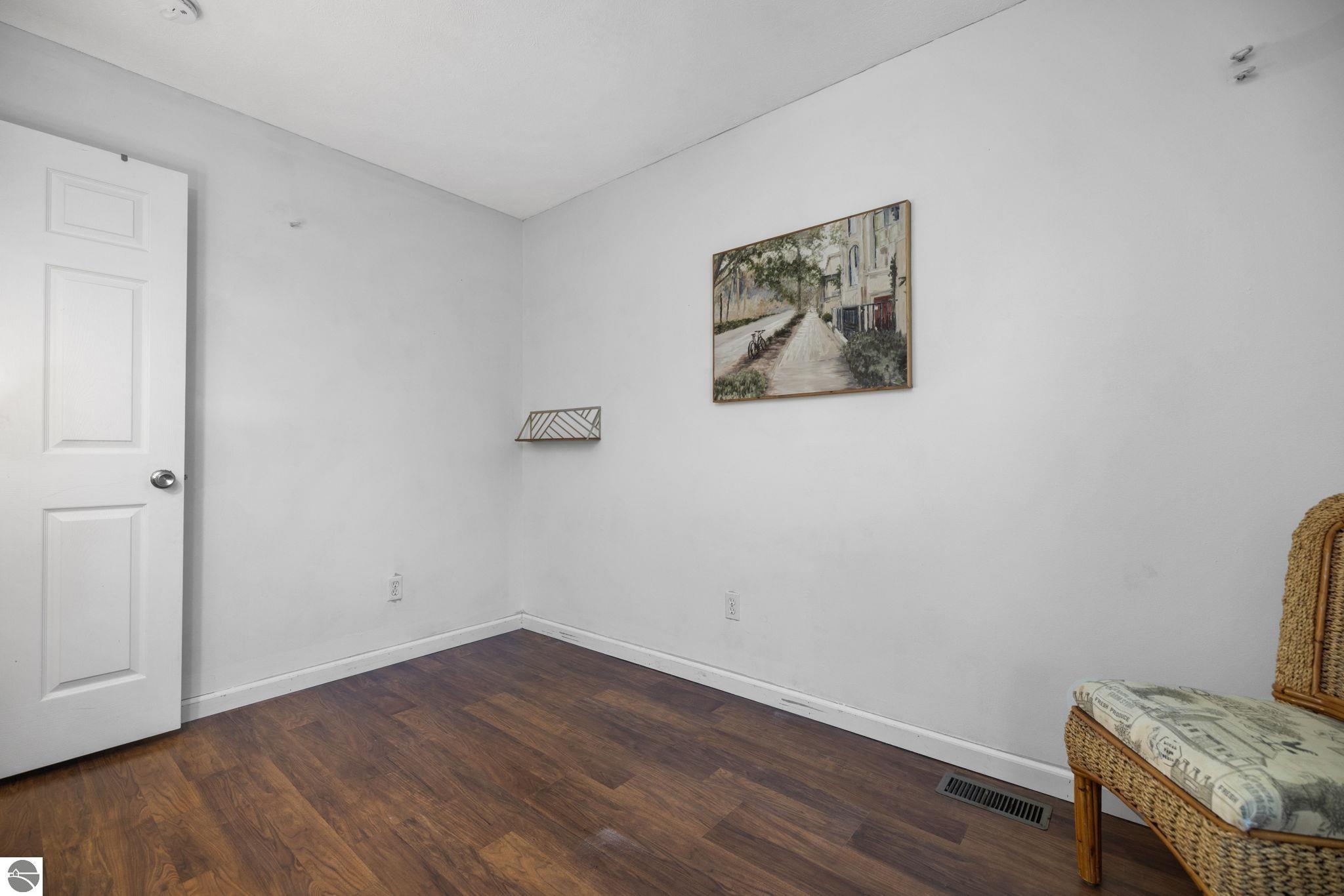 1566 Eastbriar