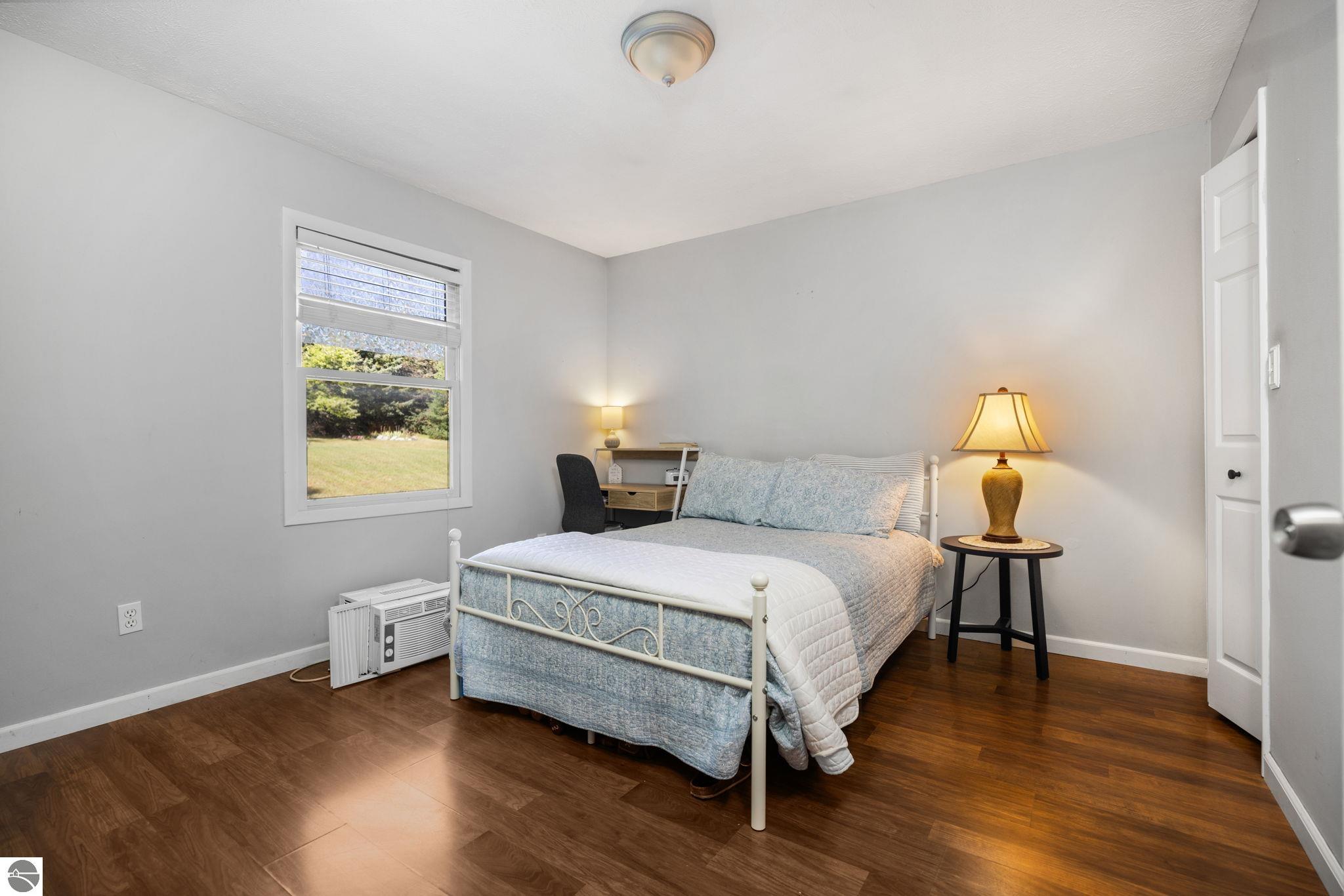 1566 Eastbriar