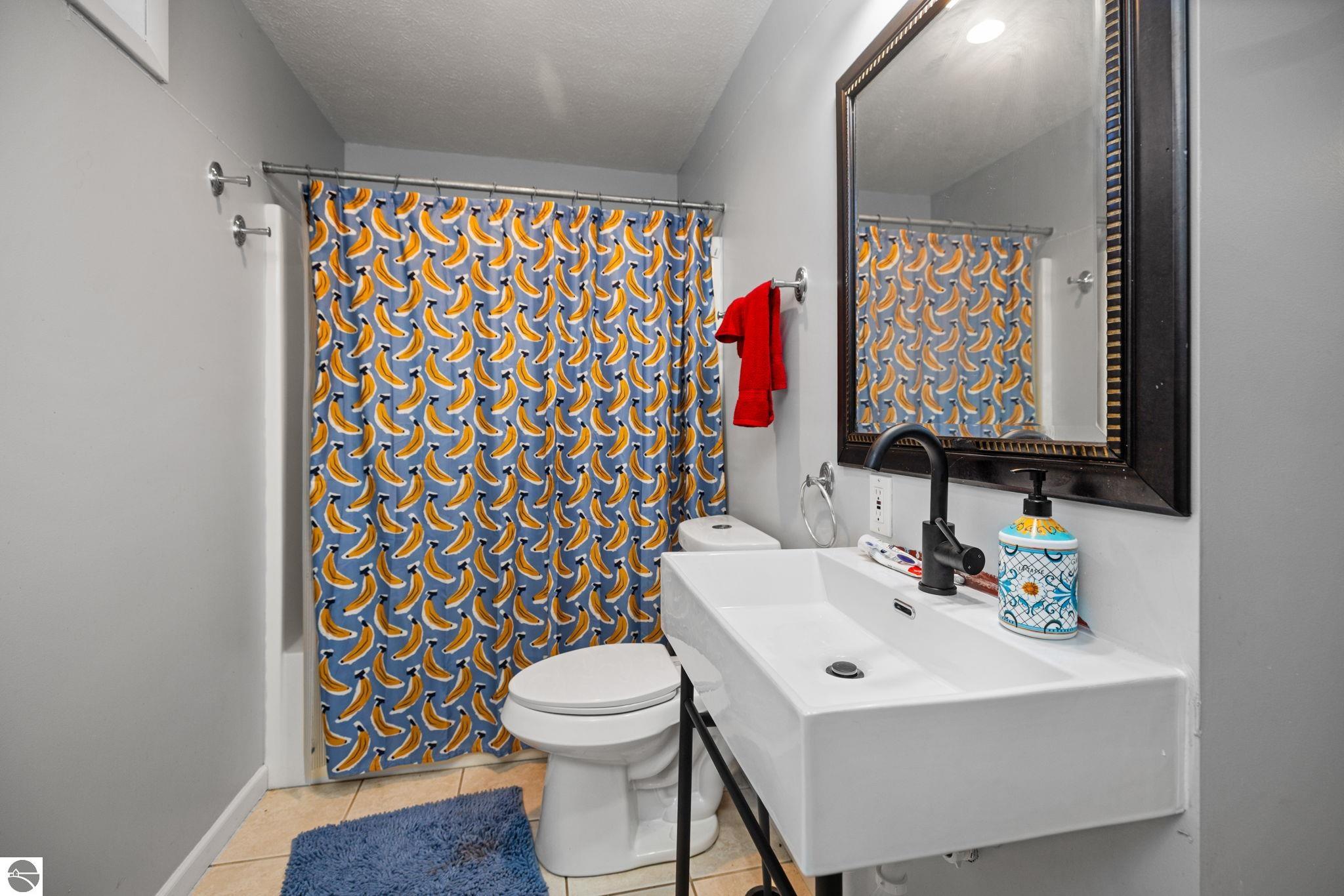 1566 Eastbriar