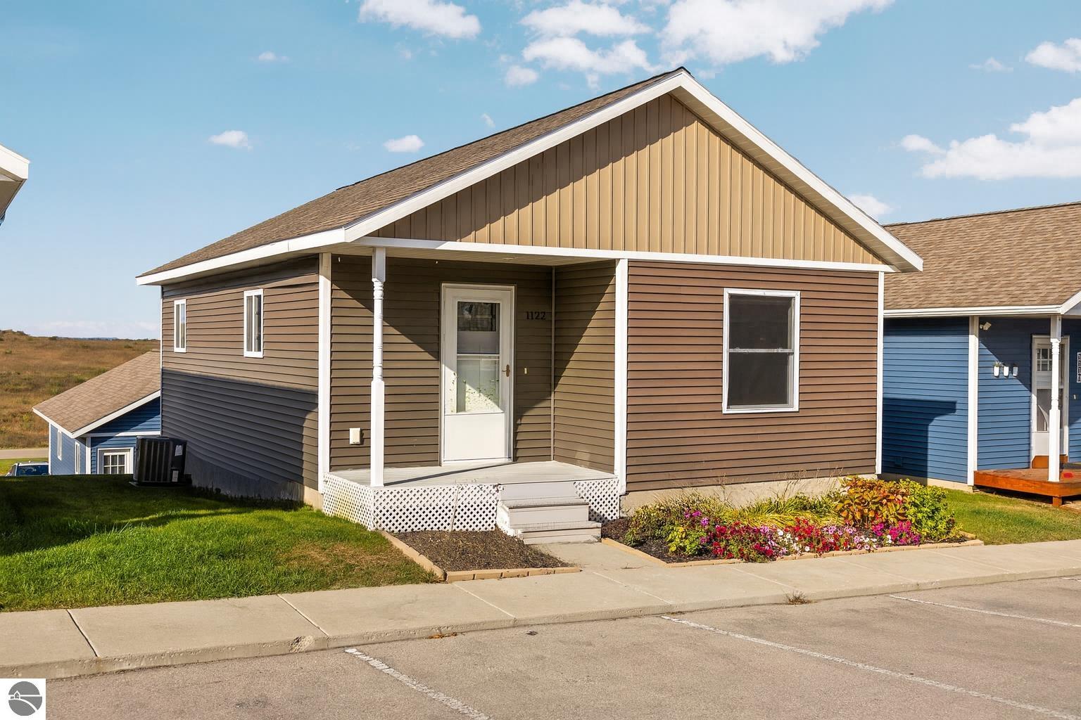 1122 Basil Place