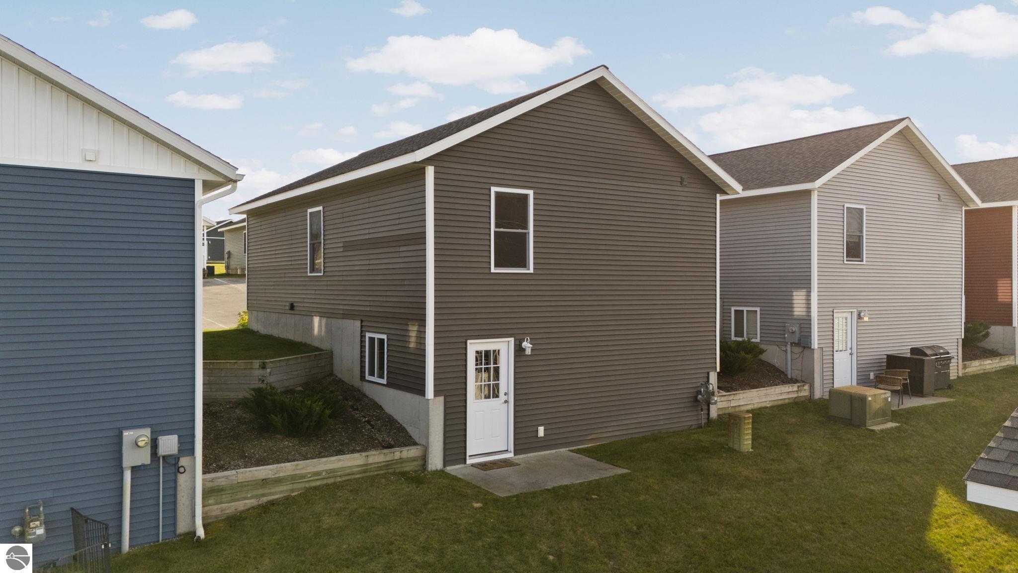 1122 Basil Place