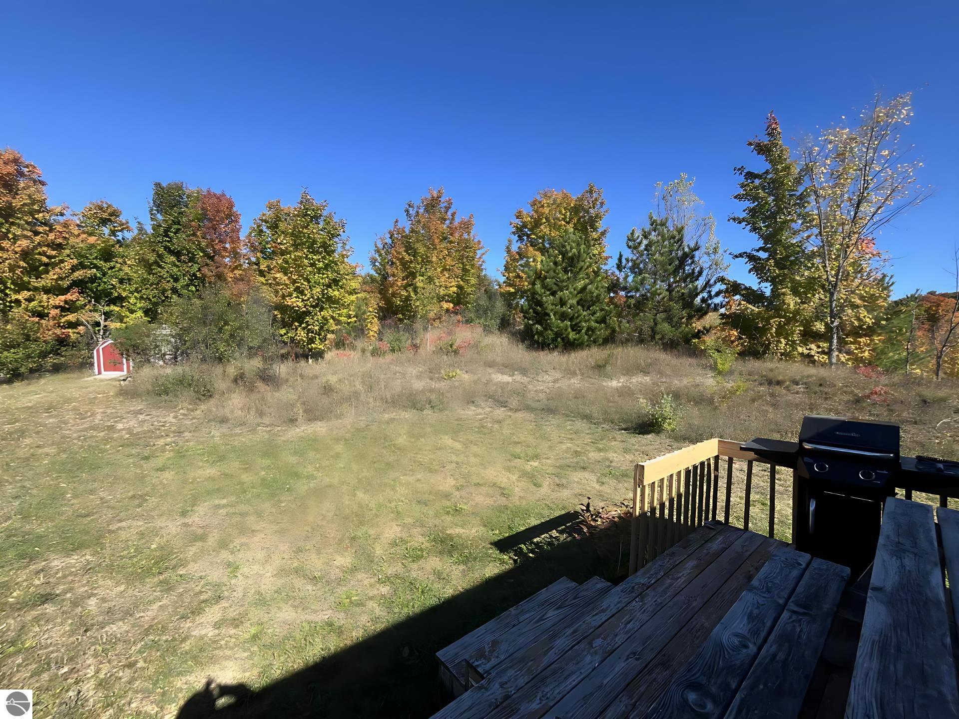 6141 E Hoxie Road, Cedar