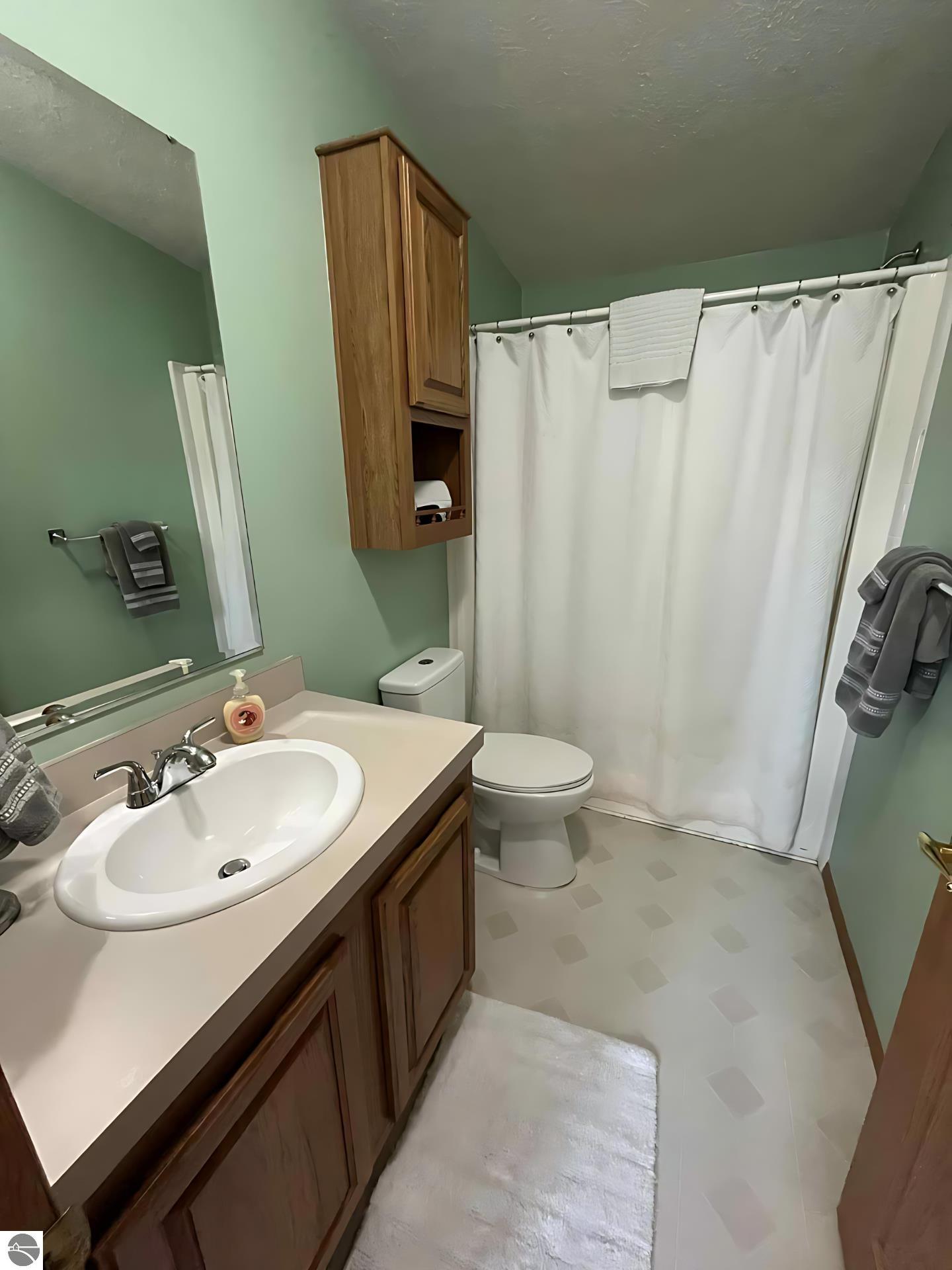 6141 E Hoxie Road, Cedar