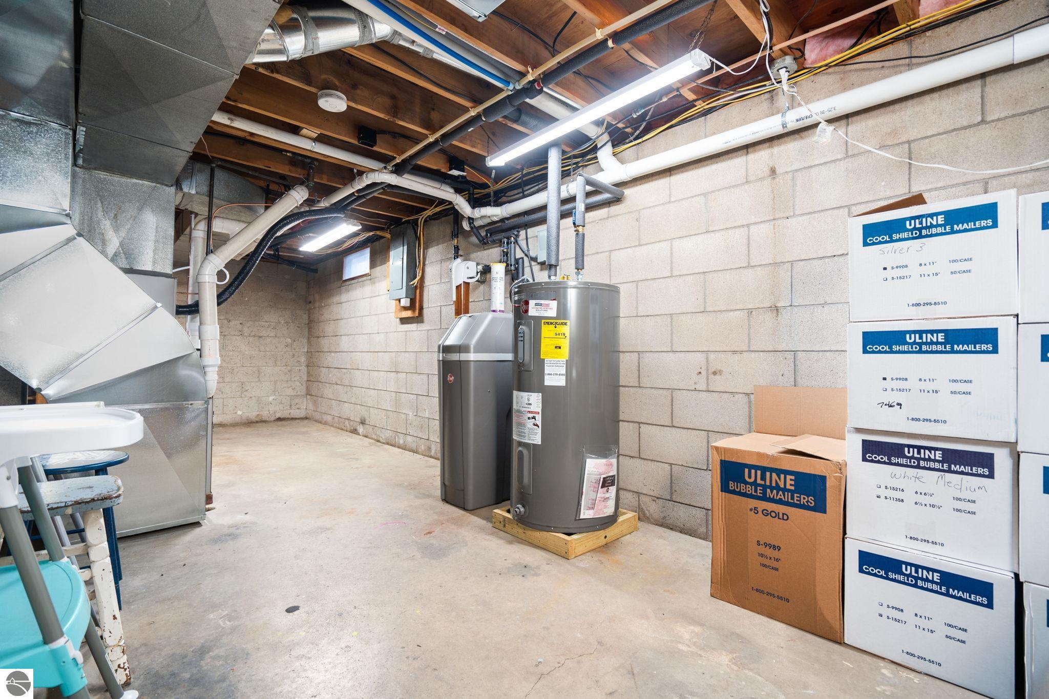 2075 S Lake Leelanau