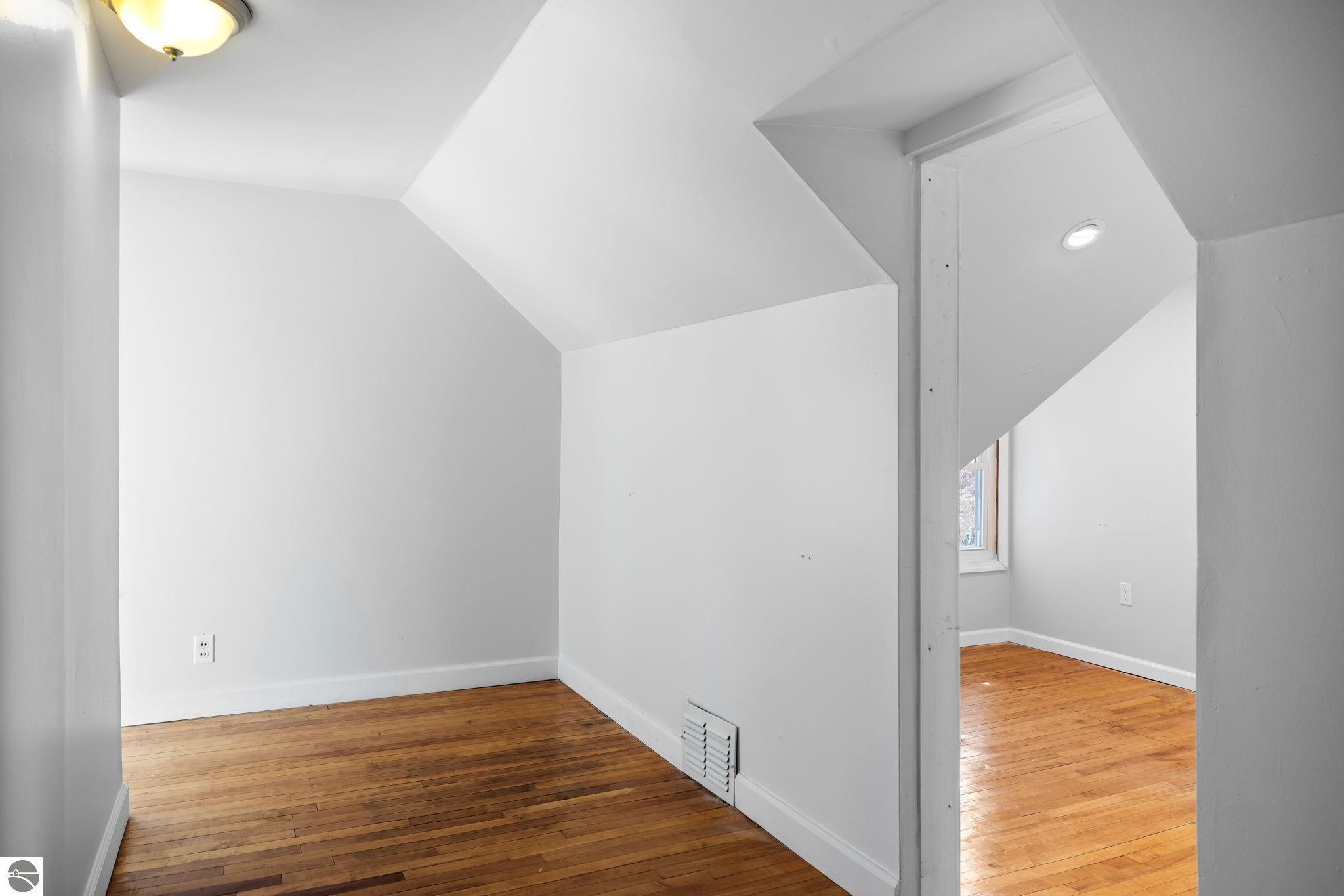 1209 Cass Street