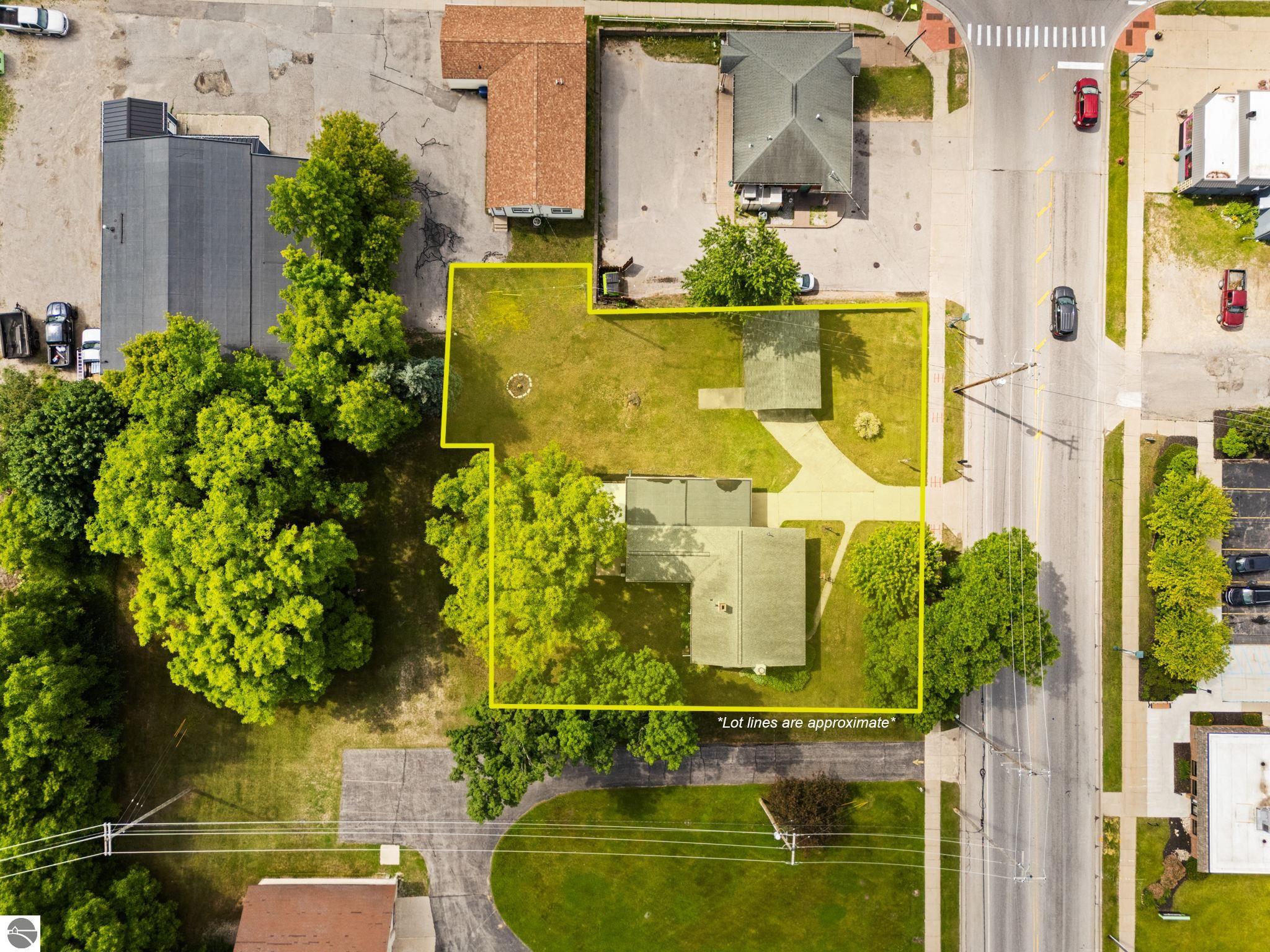 106 N Brownson